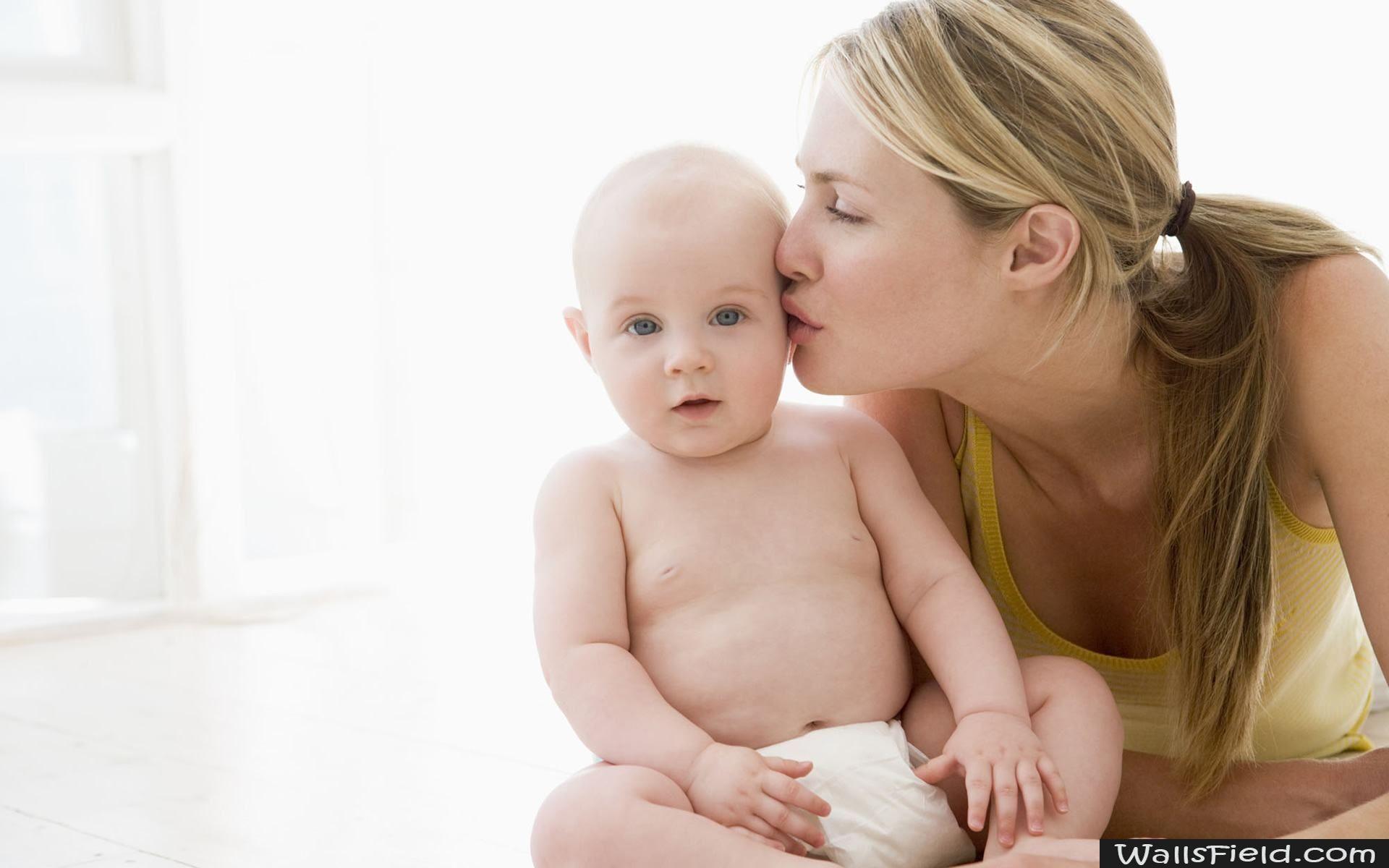 1920x1200 Mother Kissing Baby.com. Free HD Wallpaper. Baby haircut, Happy mothers day wallpaper, Bring back lost lover