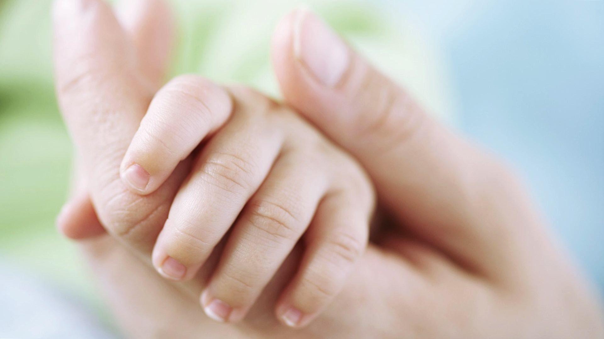 1920x1080 Mom And Son Wallpaper