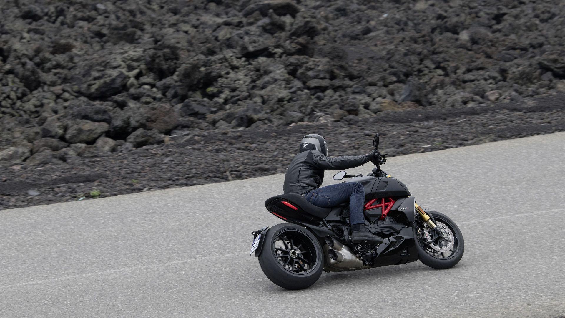 1920x1080 New Ducati Diavel 1260. The Maxi Naked Powerful And Muscular