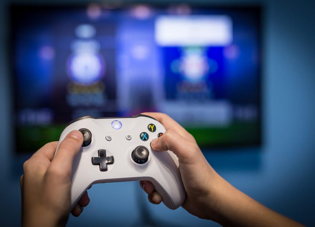 1100x792 How to change the background on your Xbox One console