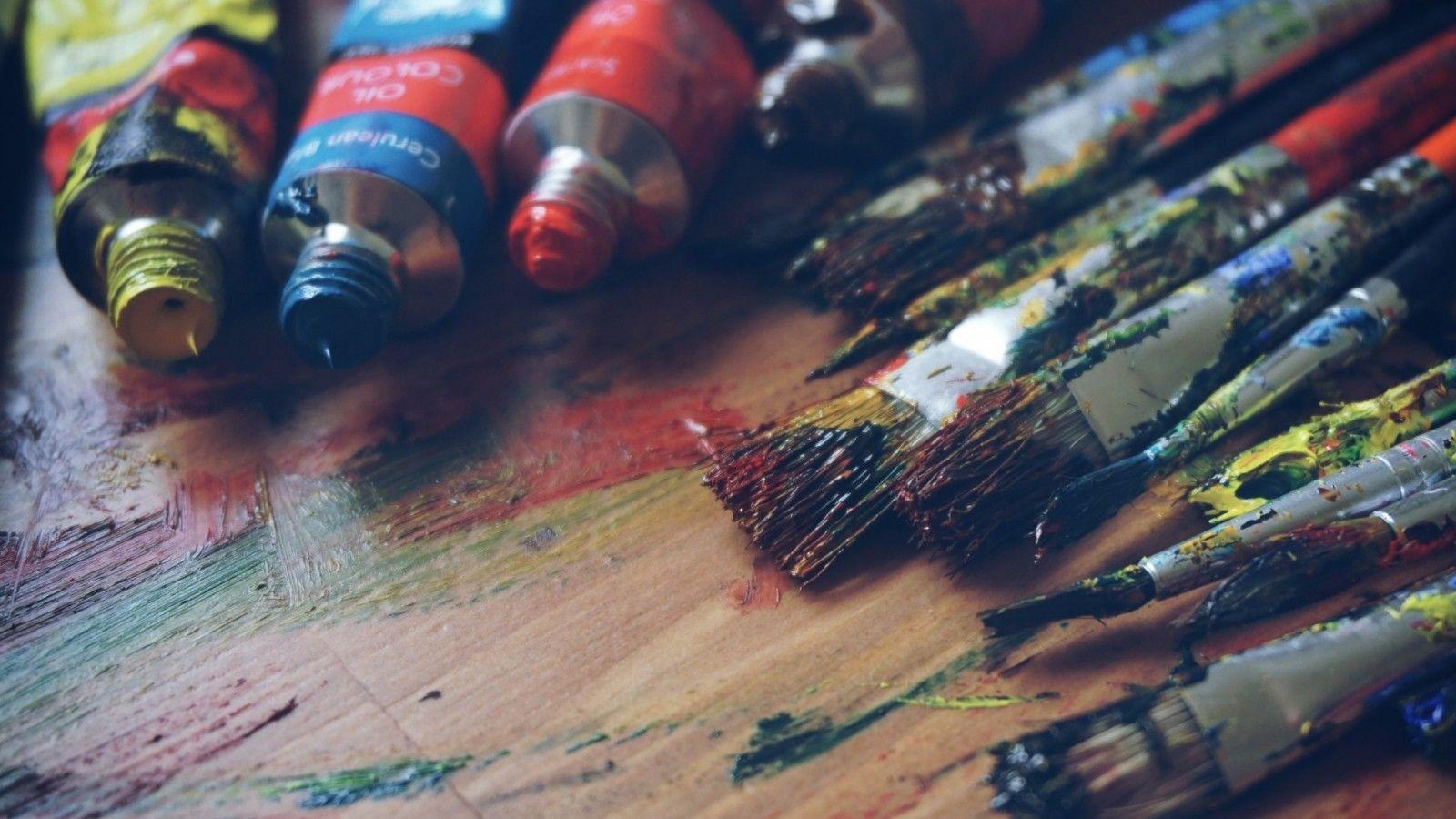 1600x900 colorful, painting, red, blue, paintbrushes, warm colors, crayon, ART, color, hand, close up, macro photography, acrylic paint. Mocah.org HD Wallpaper
