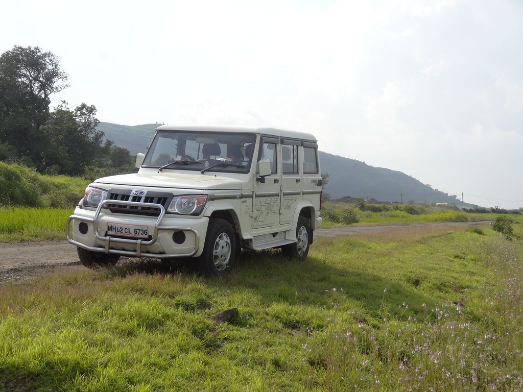 1024x768 Mahindra Bolero ZLX. My new no frill and rugged travel aid