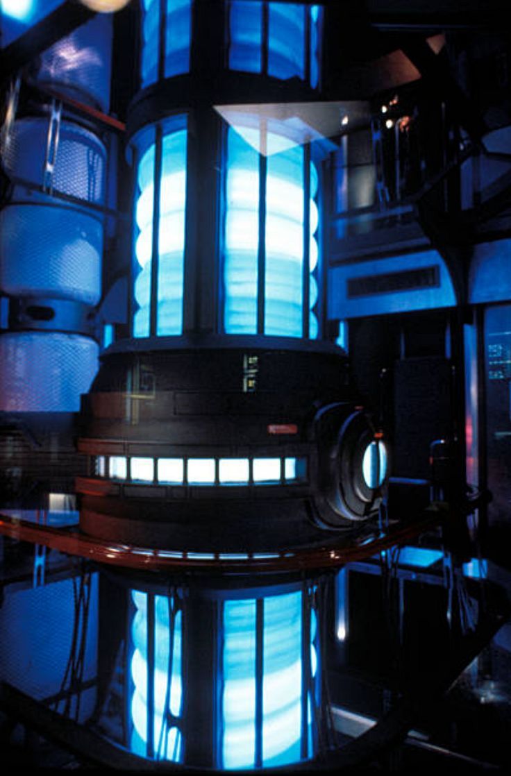 736x1118 Star Trek: The Next Generation Core. Voyager engineering, Capacitor thruster engine, Star trek engineering