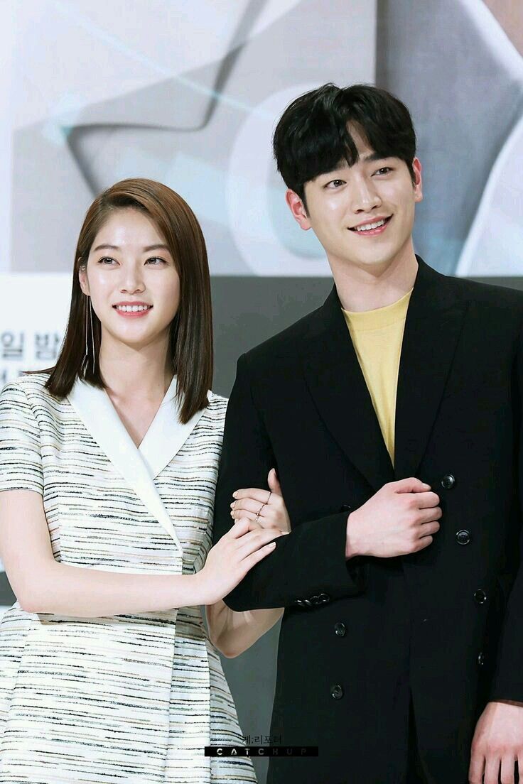 736x1104 Gong Seung Yeon Wallpaper