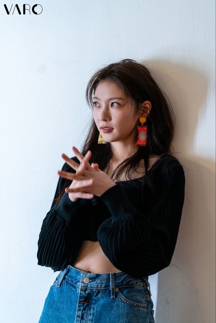 736x1102 Gong Seung Yeon 2022