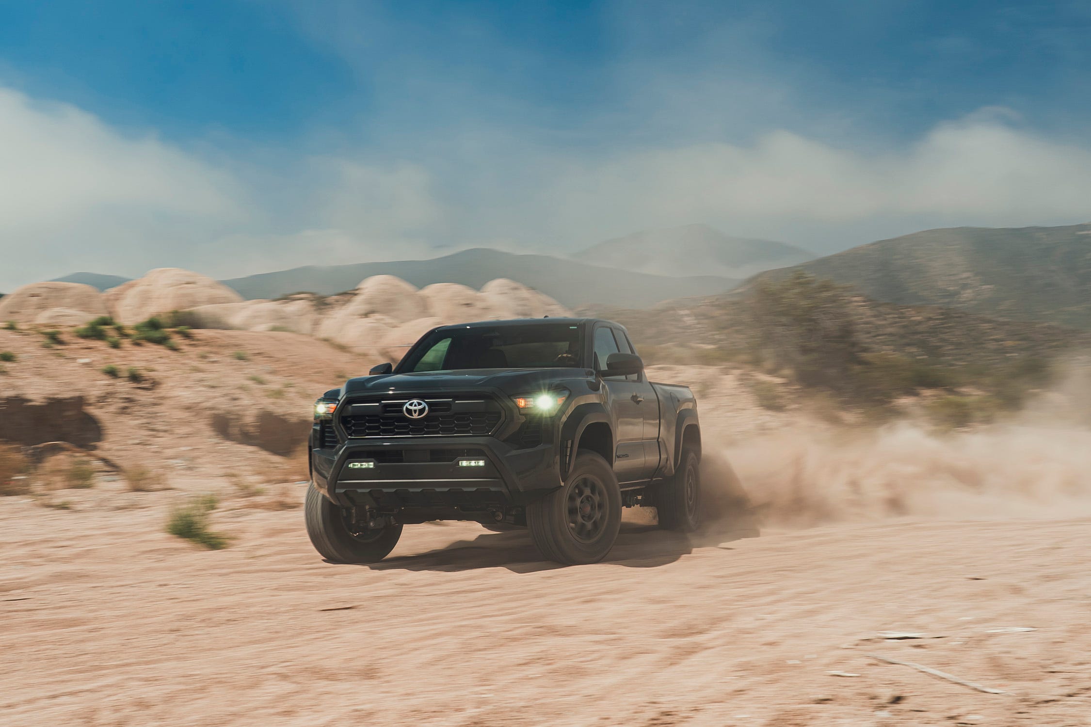 2250x1500 View Exterior Photo of the 2025 Toyota Tacoma TRD PreRunner