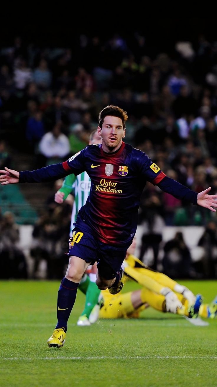 736x1308 Lionel Messi 2012 2013