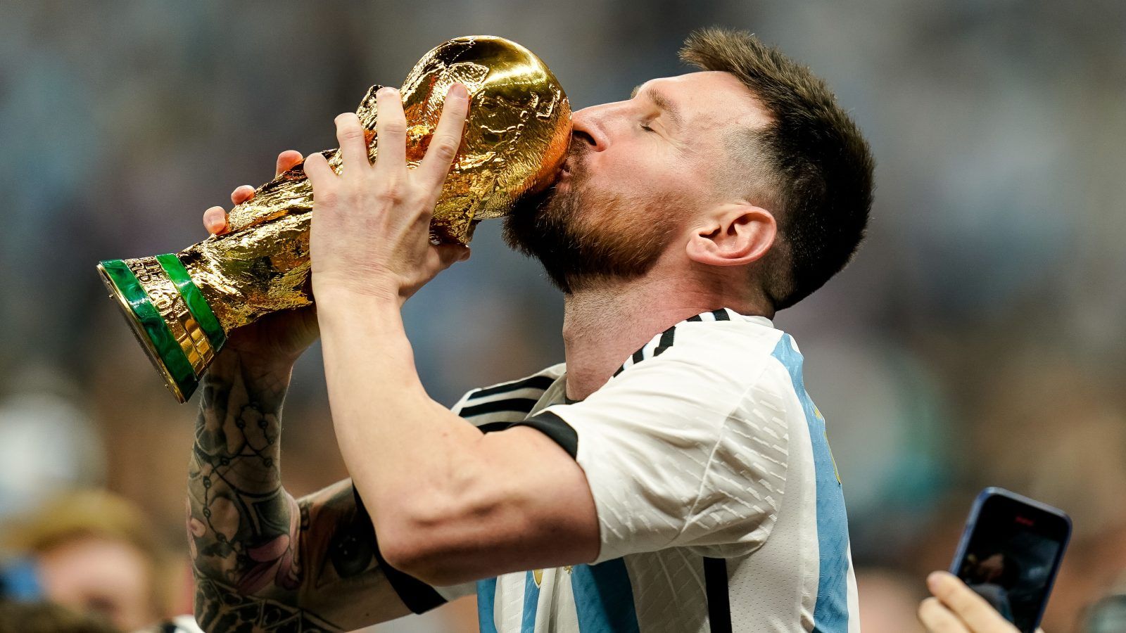 1600x900 How Messi fans organized to break an Instagram world record of World