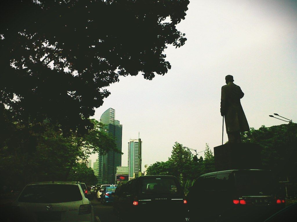 1024x768 sudirman statue. sudirman, jakarta, indonesia nd chance #