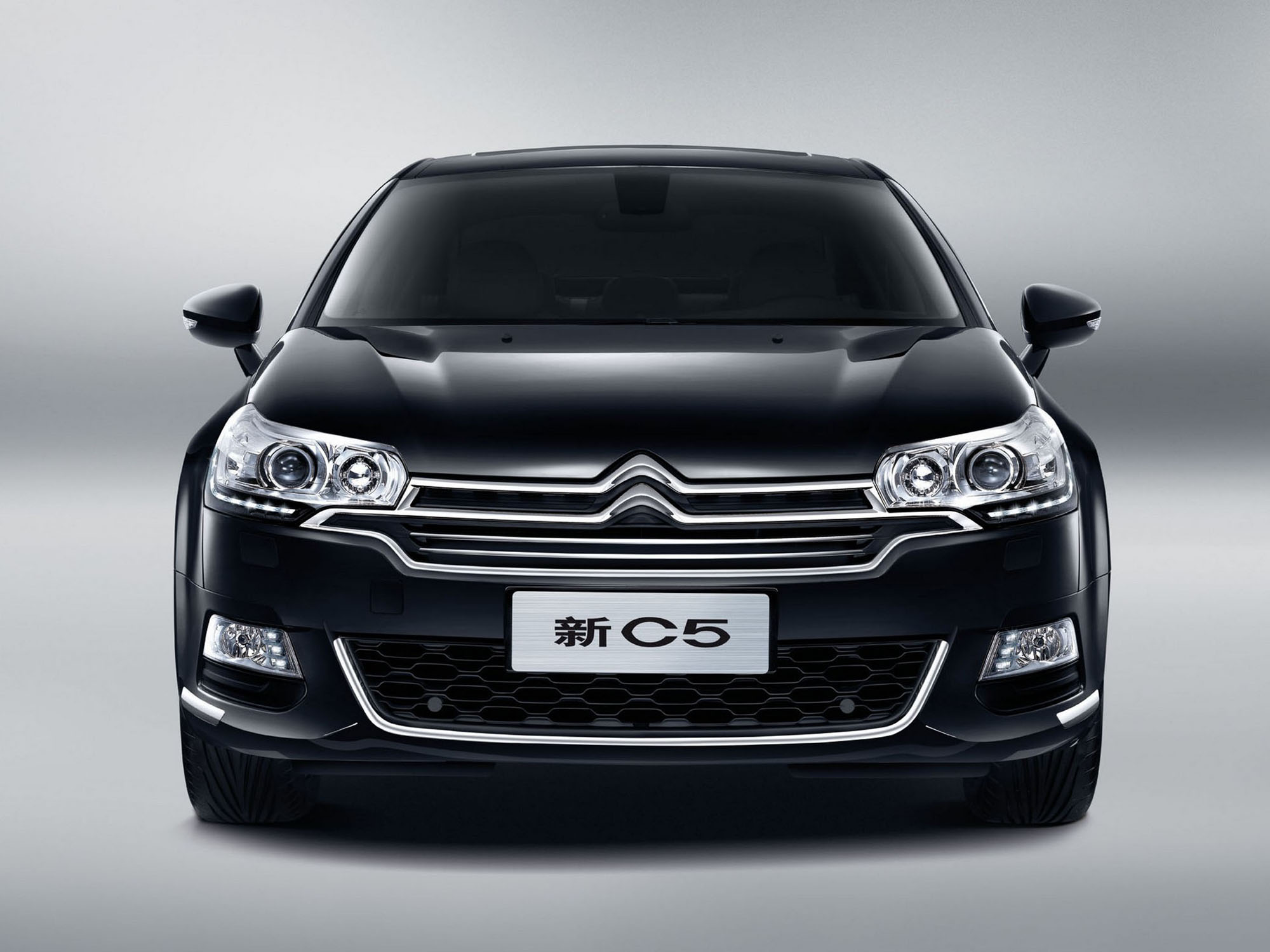 2000x1500 Chinese Citroën C5