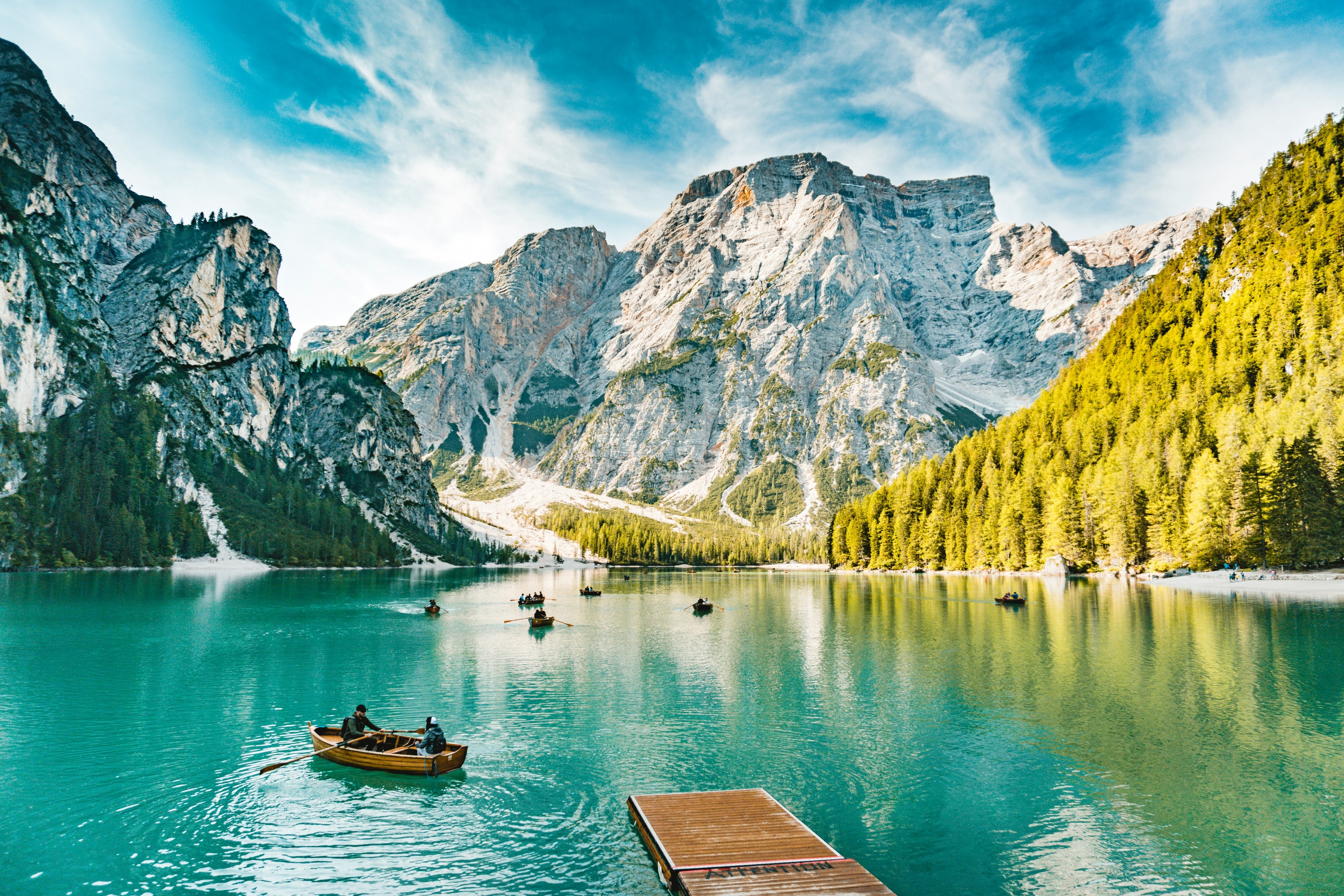 3300x2200 People In A Boat On The Lake In Summer Nature Landscape