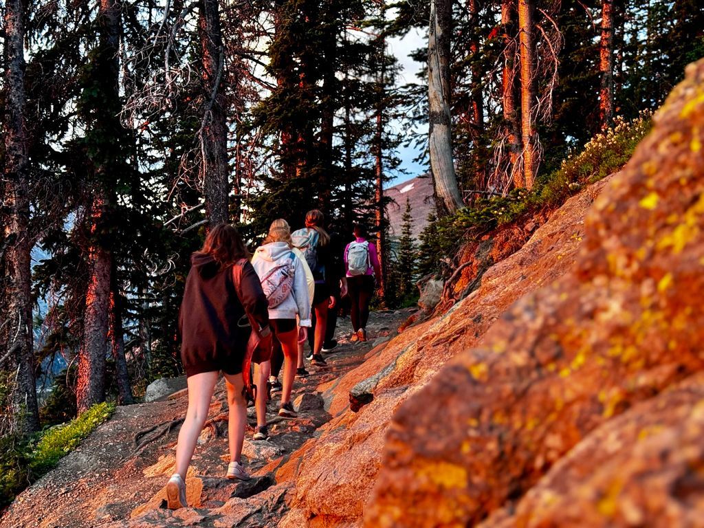 1024x768 How Nature Restores the Soul in RMNP Mountain Day Hikes