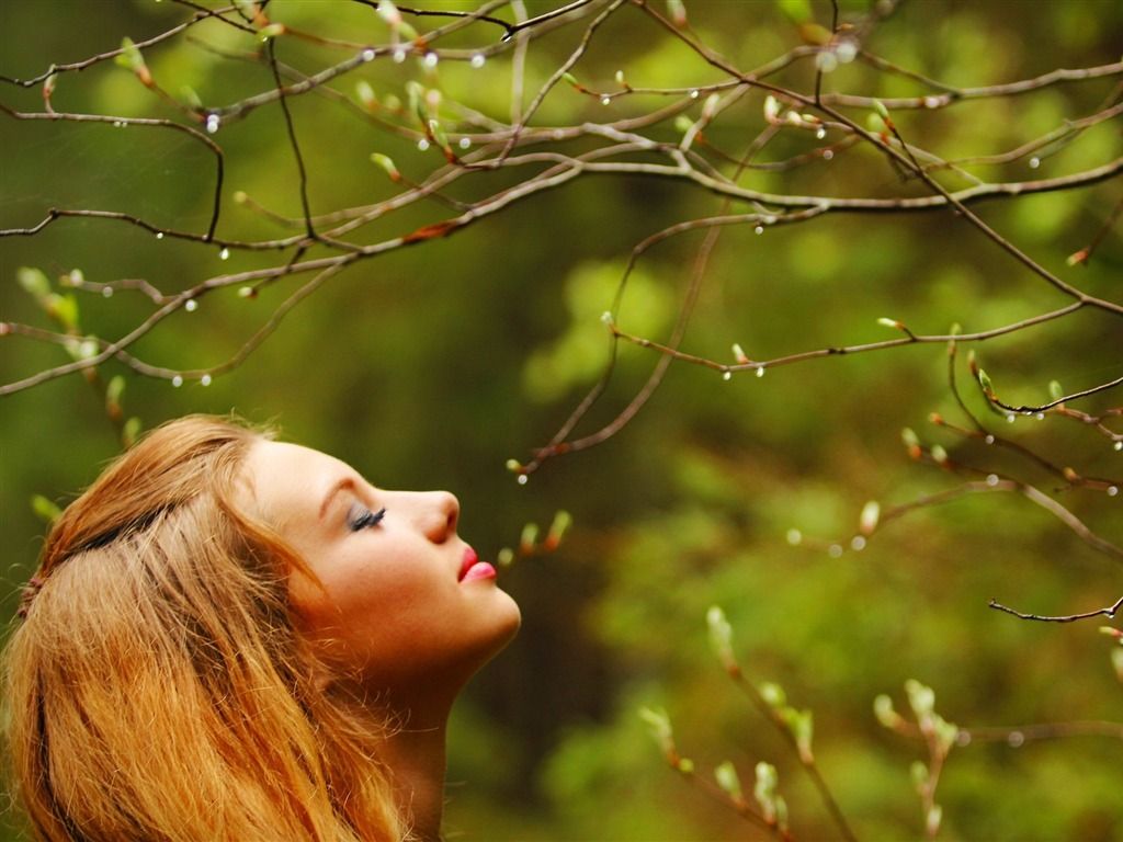 1024x768 Girl Outdoors All Kinds Of Beautiful Girl Photo Wallpaper