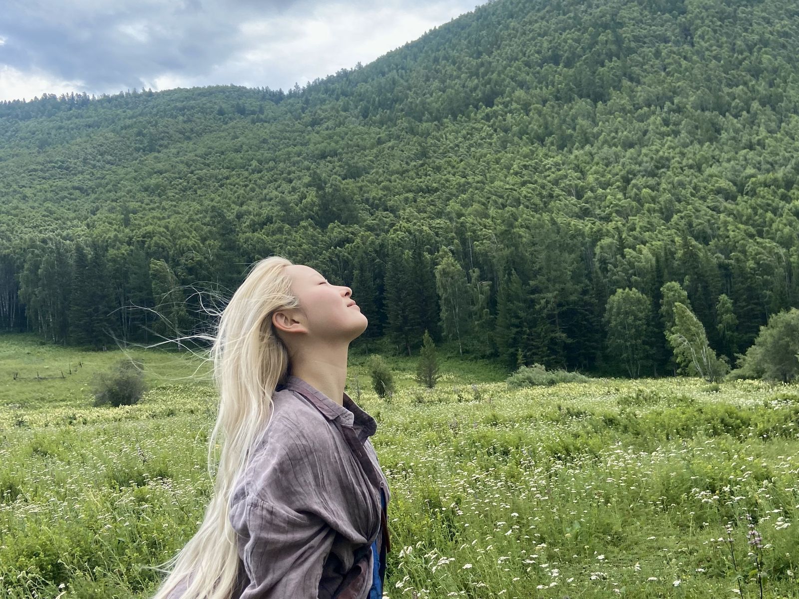1600x1200 Altay, Xinjiang: Youth Tourism Meets Daily Life in the Villages