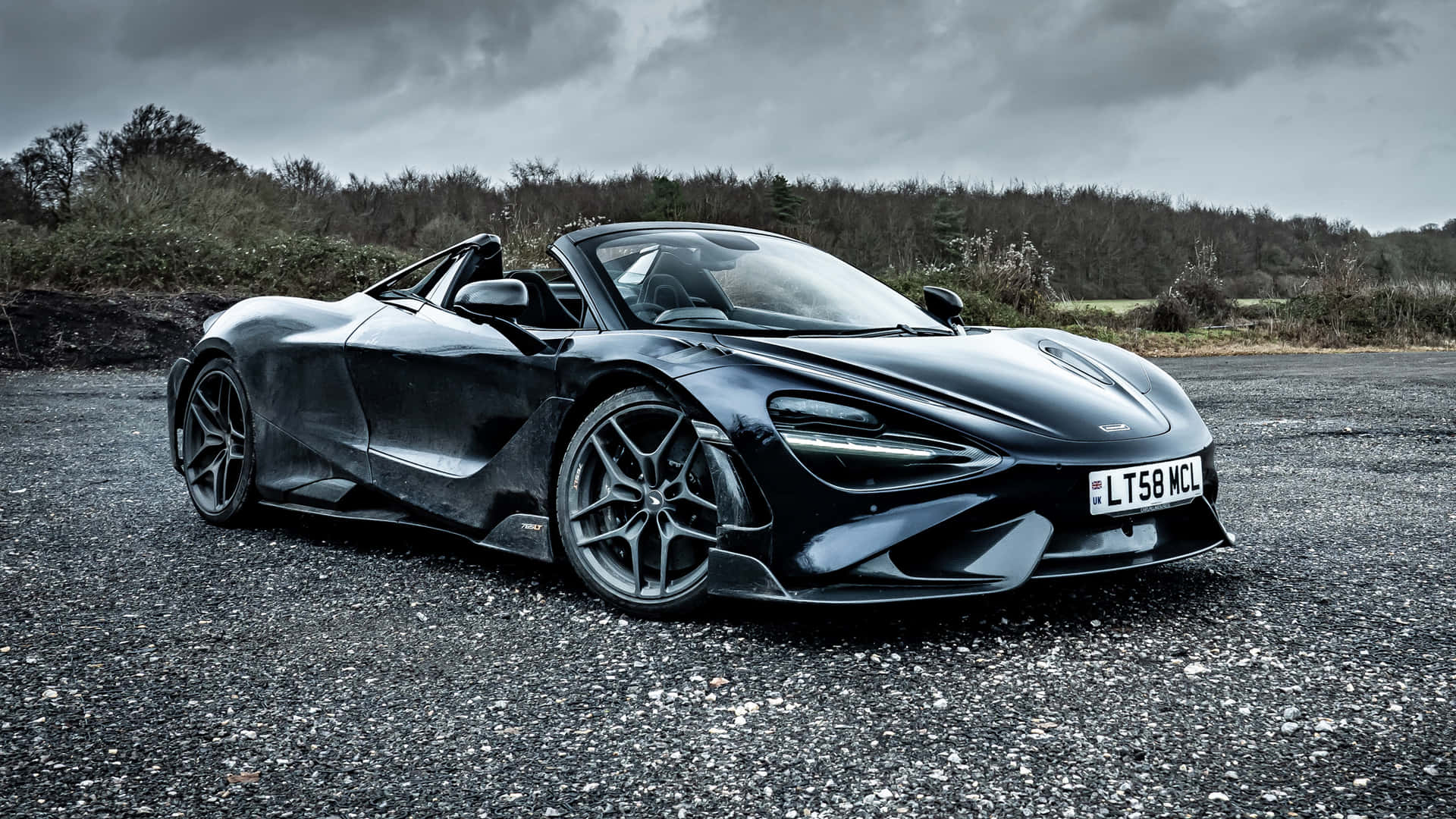 1920x1080 Download Stunning McLaren 765LT in motion Wallpaper