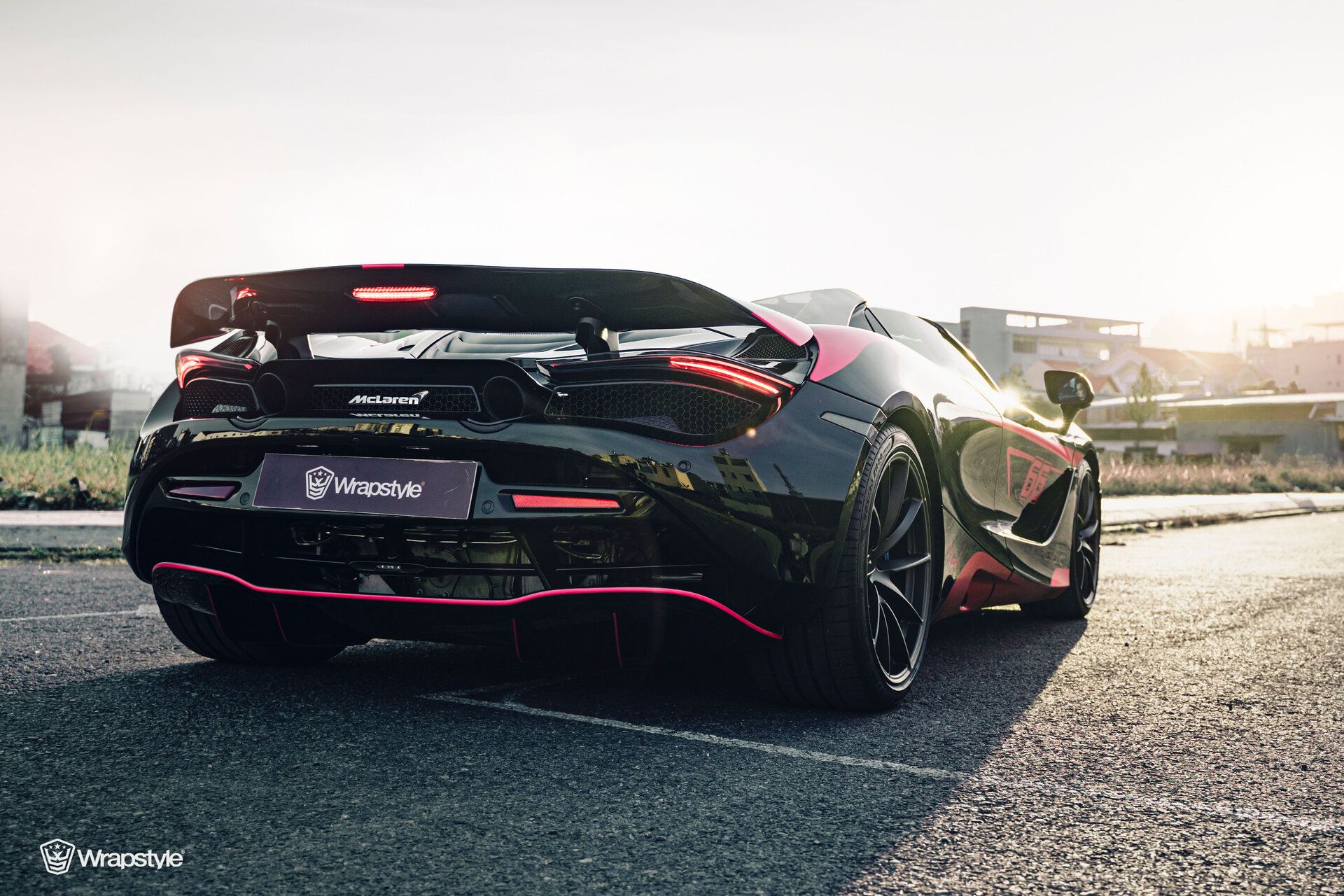 1920x1280 McLaren 720S