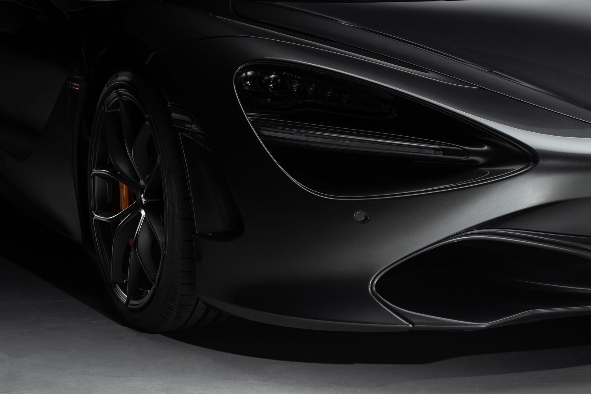 1920x1280 McLaren 720S Coupe & Spyder Zjuganov Art & Media