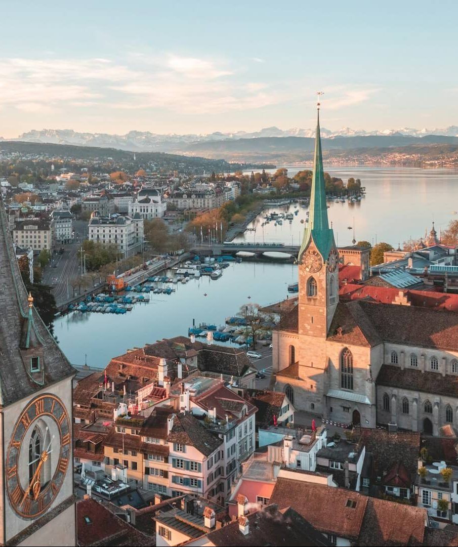 905x1081 Zurich Airport: informations and services