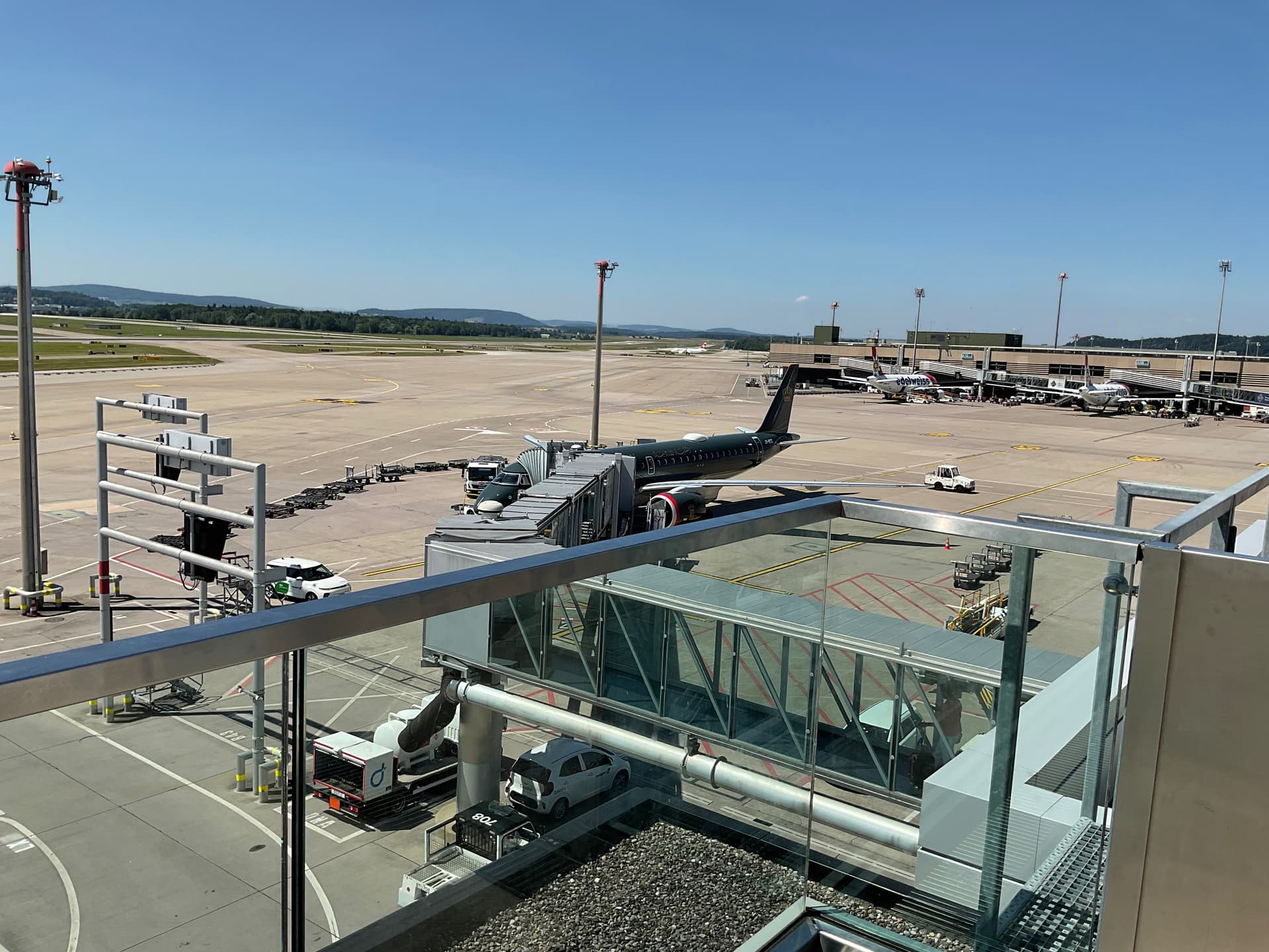 1920x1440 Some pics at Zürich! (A380 & A350 spotted) Flight Community