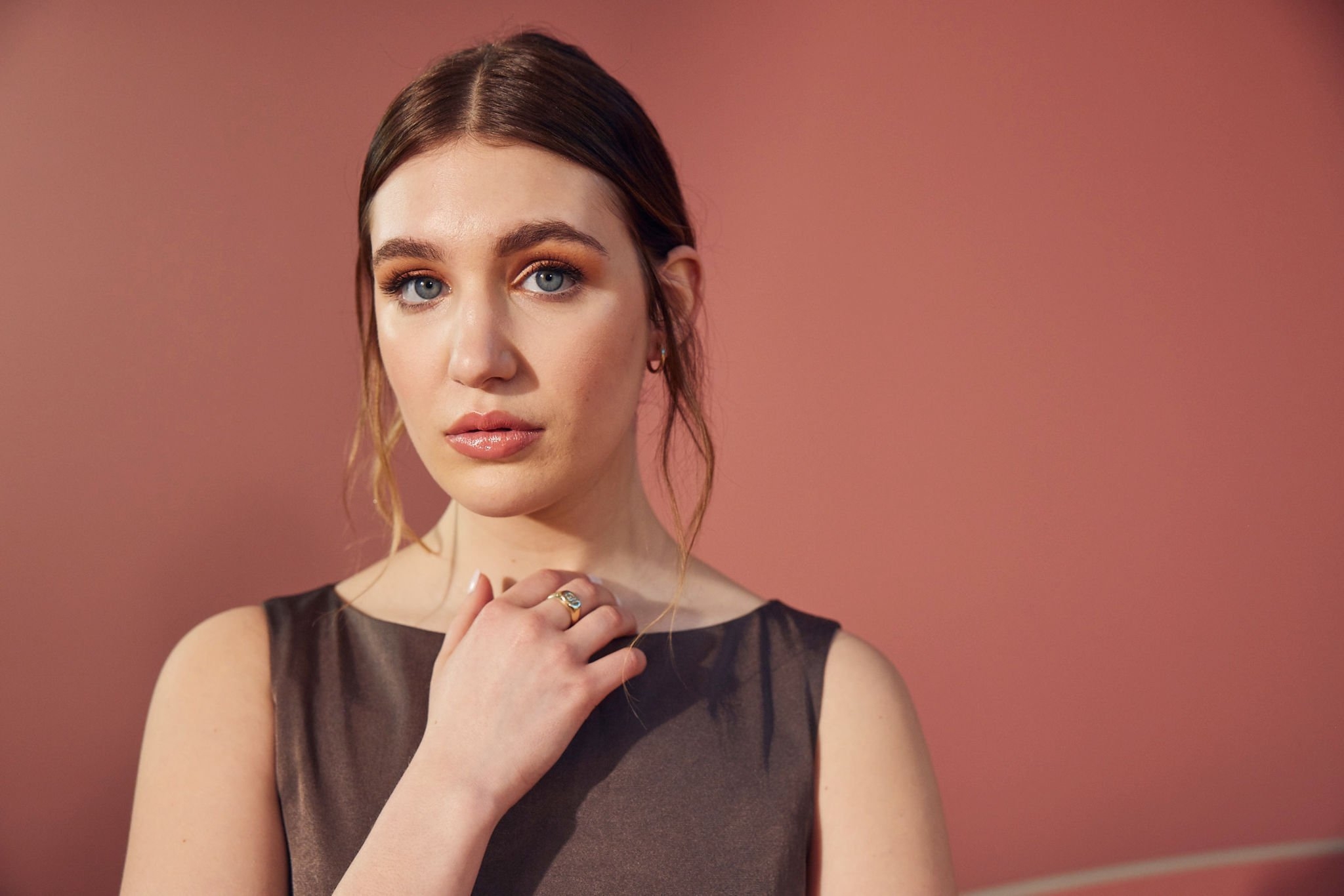 2048x1366 Sophie Nélisse 2023 Wallpaper, HD Celebrities 4K Wallpaper, Image and Background