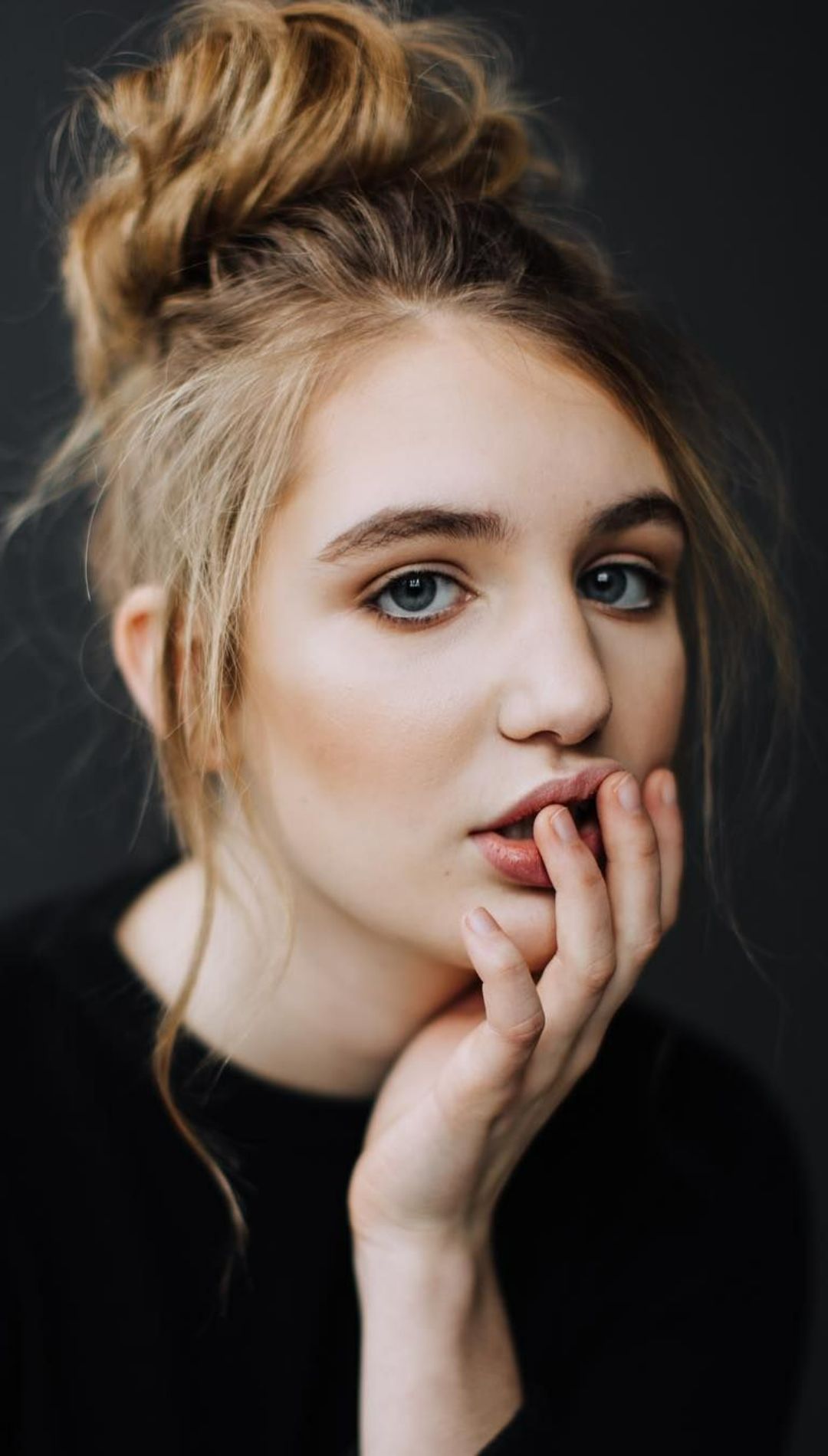 1080x1900 Sophie Nélisse Wallpaper Sophie Nélisse Wallpaper [ HQ ]
