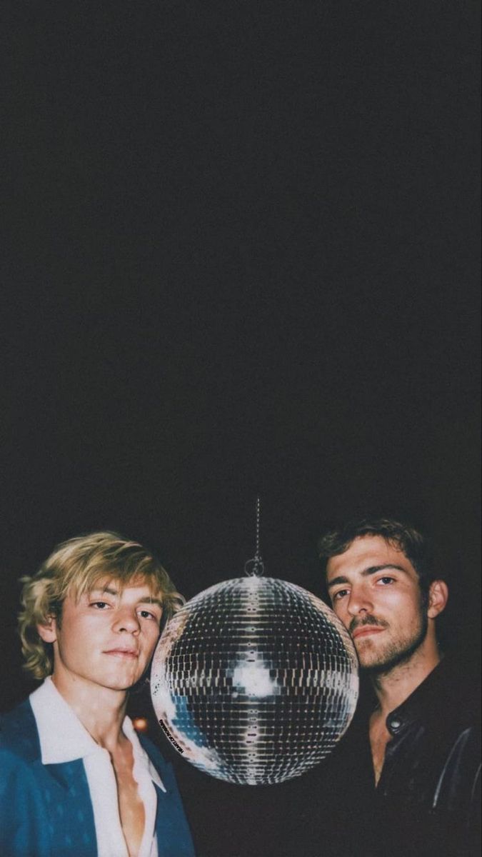 675x1200 ross&rocky