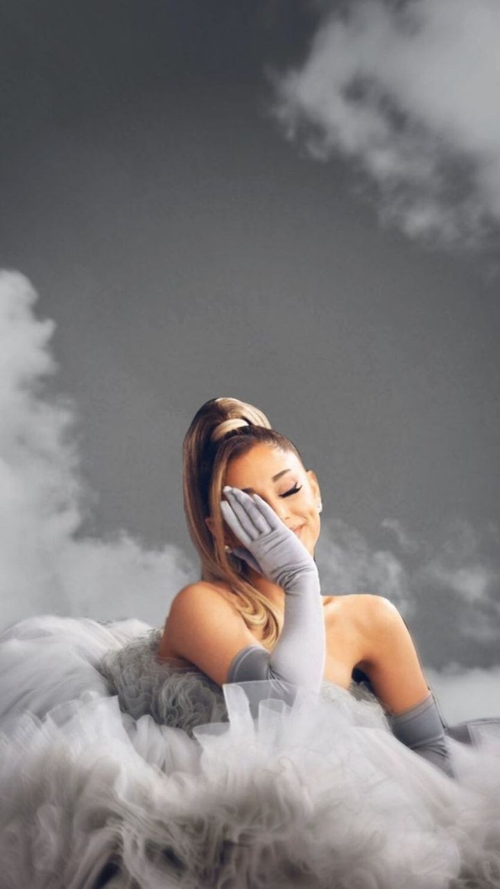 721x1280 Ariana Grande Grammy Wallpaper