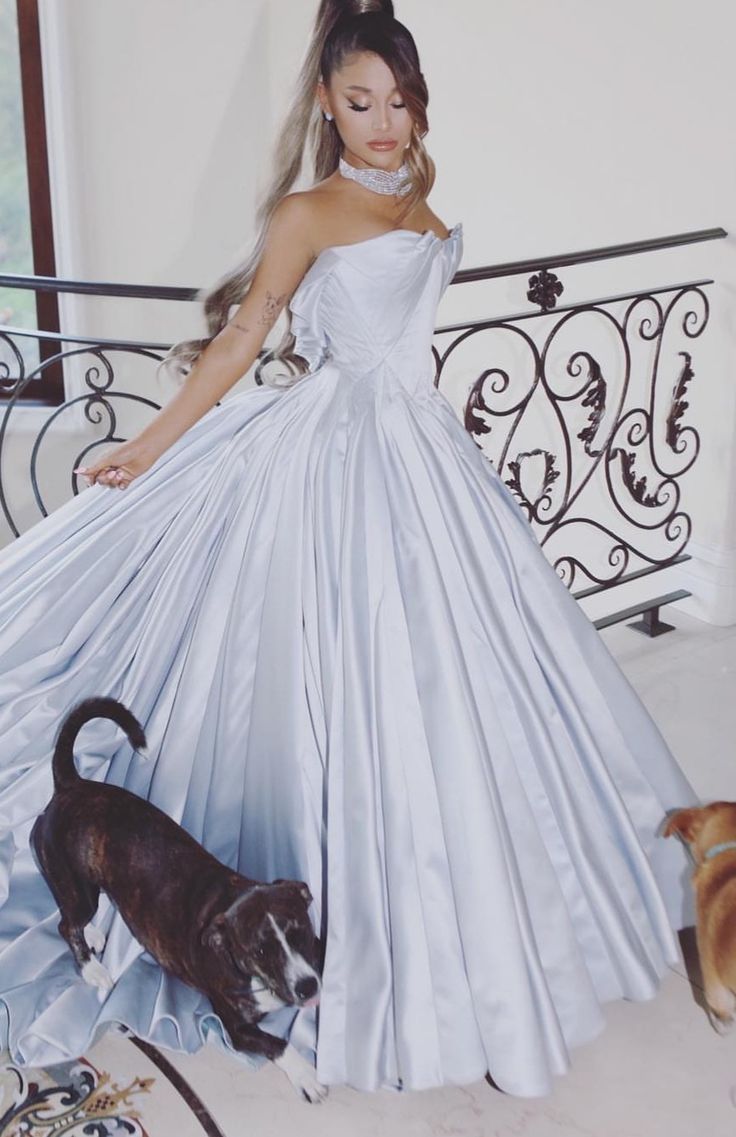 736x1137 Ariana Grande's style