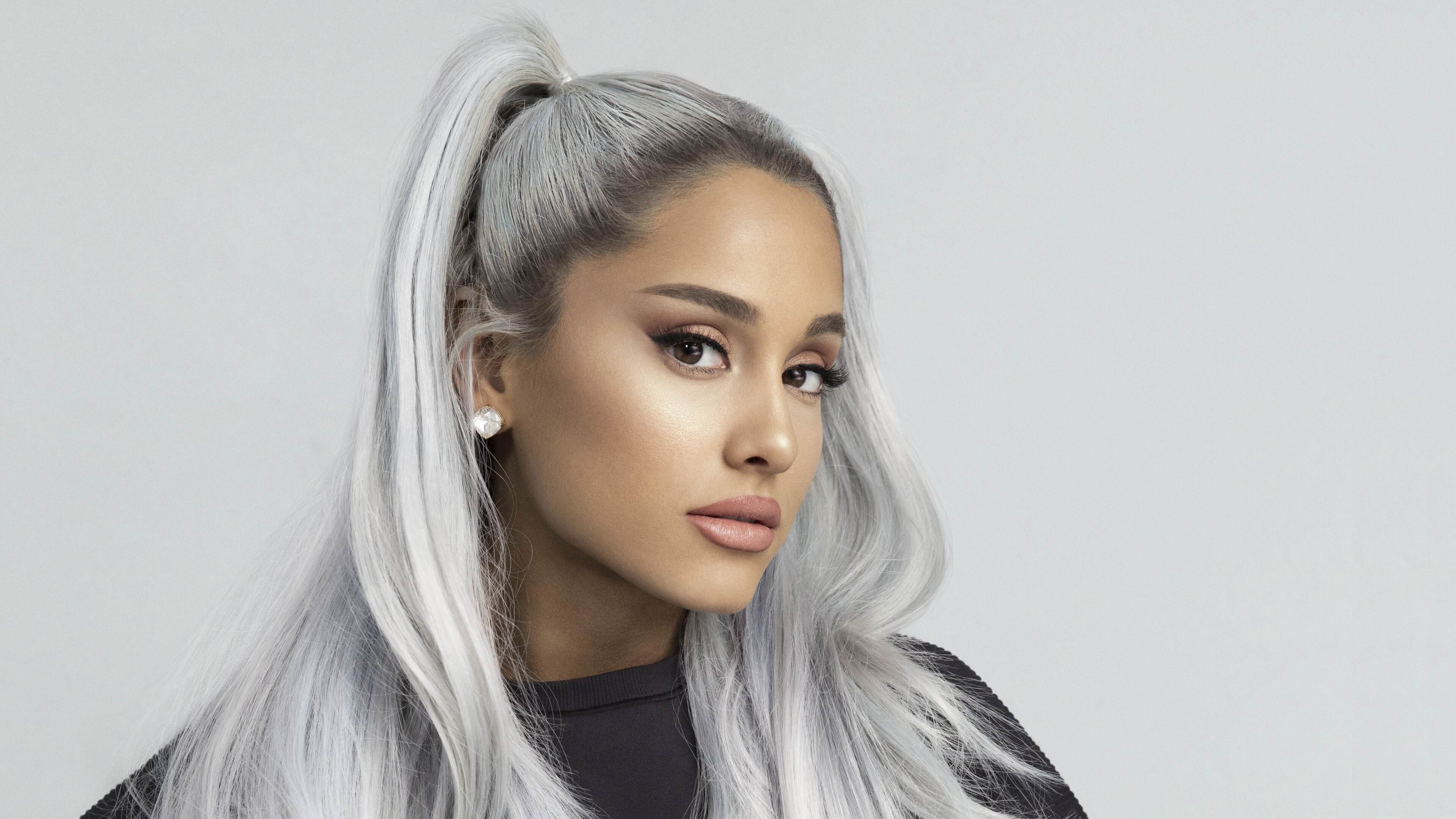 3840x2160 Ariana Grande Wallpaper