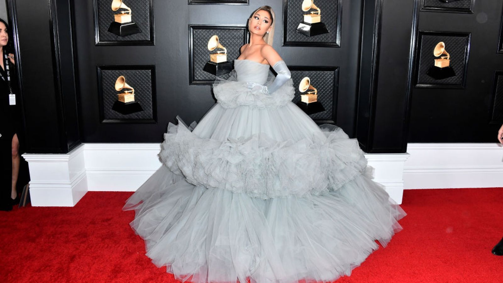 1600x900 Grammy Macaroon Dress Ariana Grande Ariana Grande And Her Grammy Awards 2020 Dress Have Twitter Going