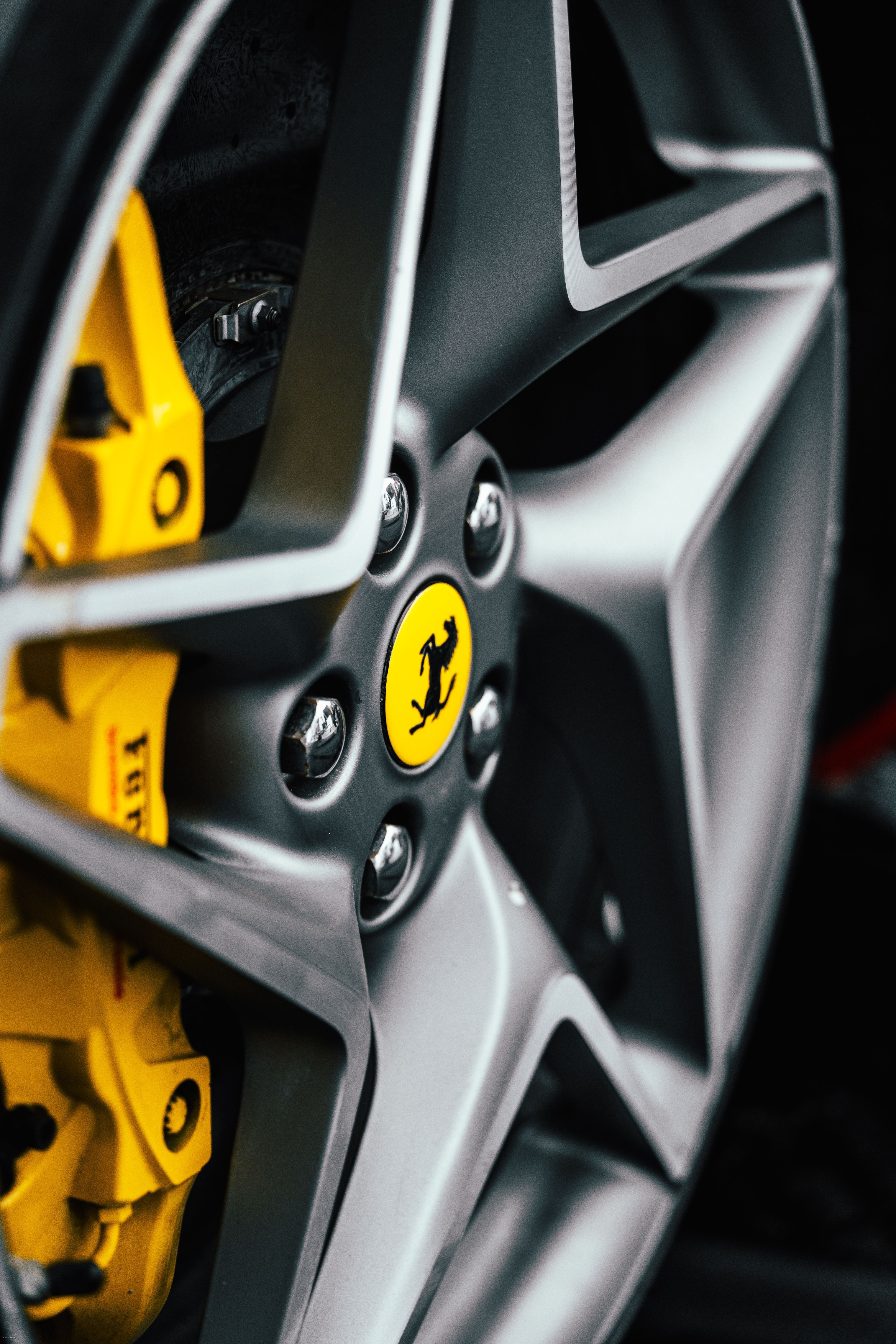 4830x7245 Close Up Photo Of Ferrari Rim · Free