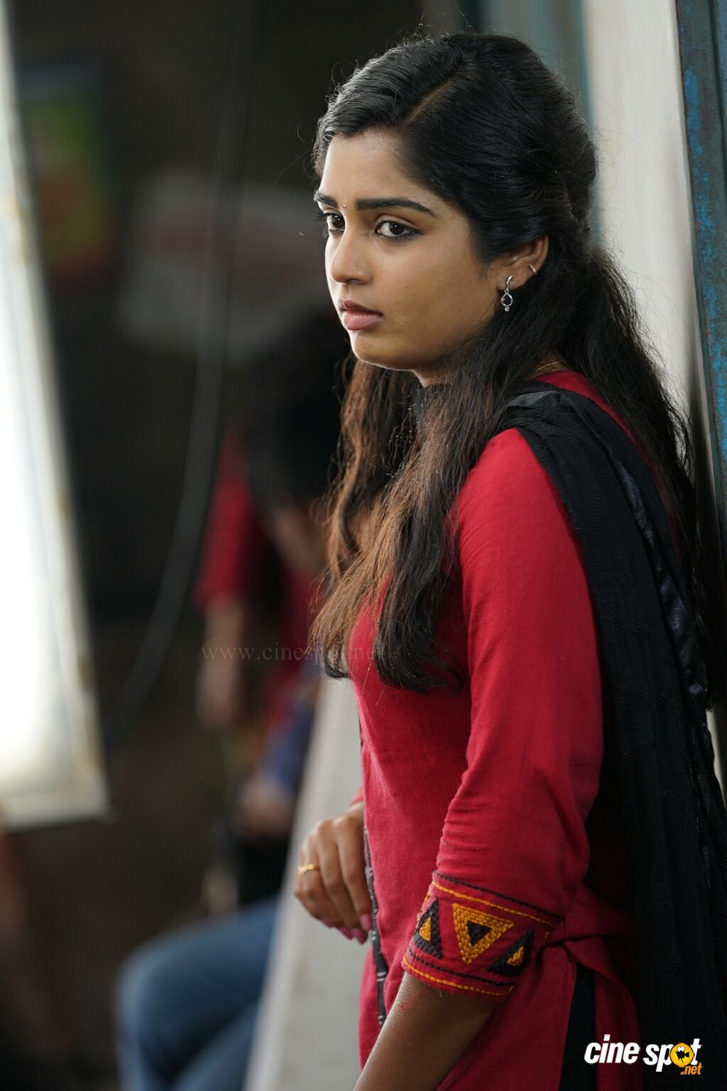1024x1536 Gouri G Kishan Wallpaper