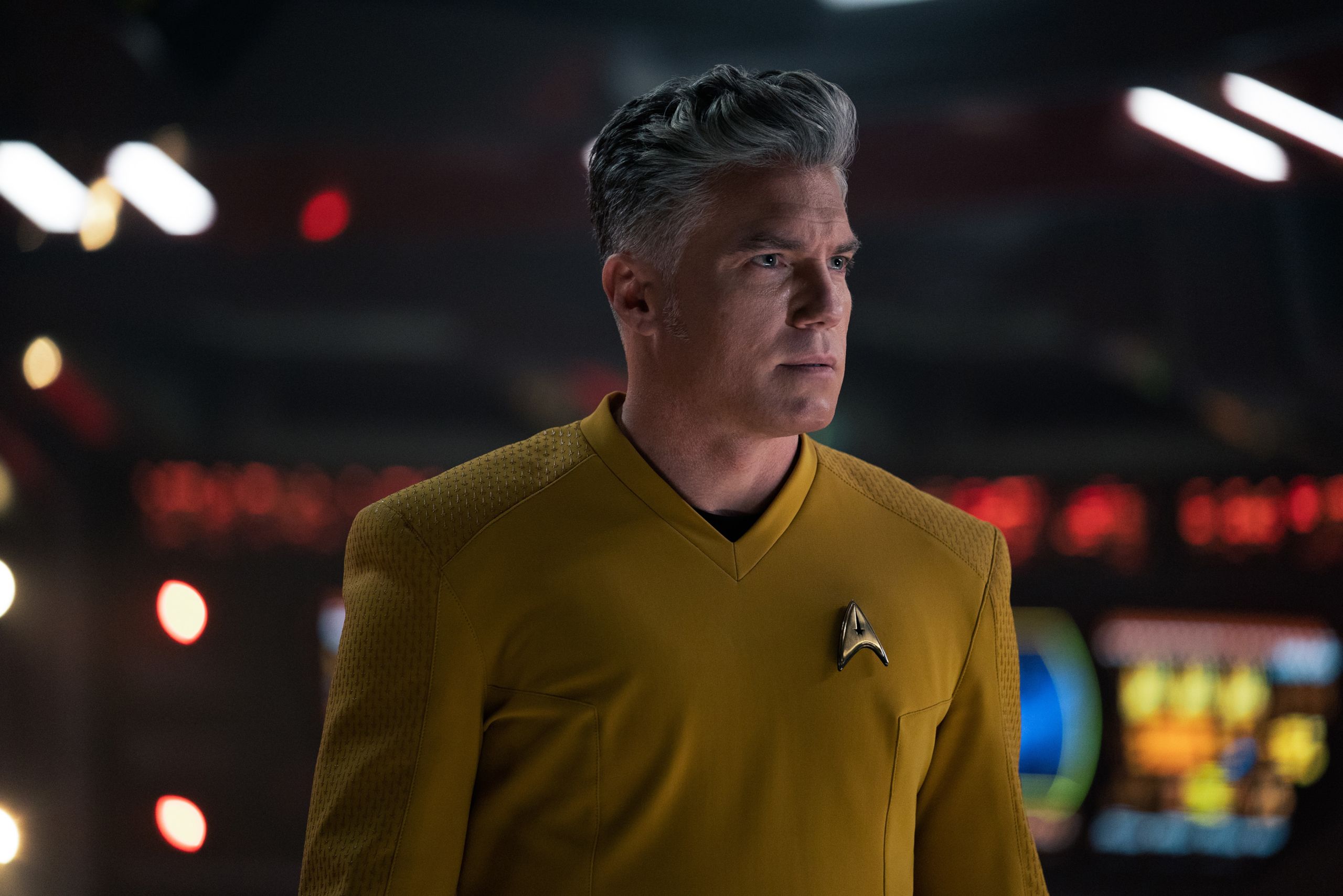 2560x1707 Download Christopher Pike Anson Mount TV Show Star Trek: Strange New Worlds HD Wallpaperx1707