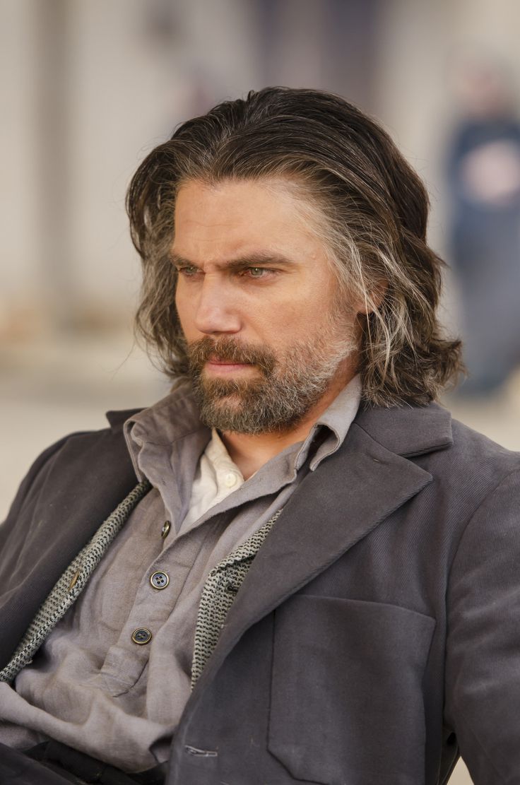 736x1111 Cullen Bohannan. Broody, wolfy man