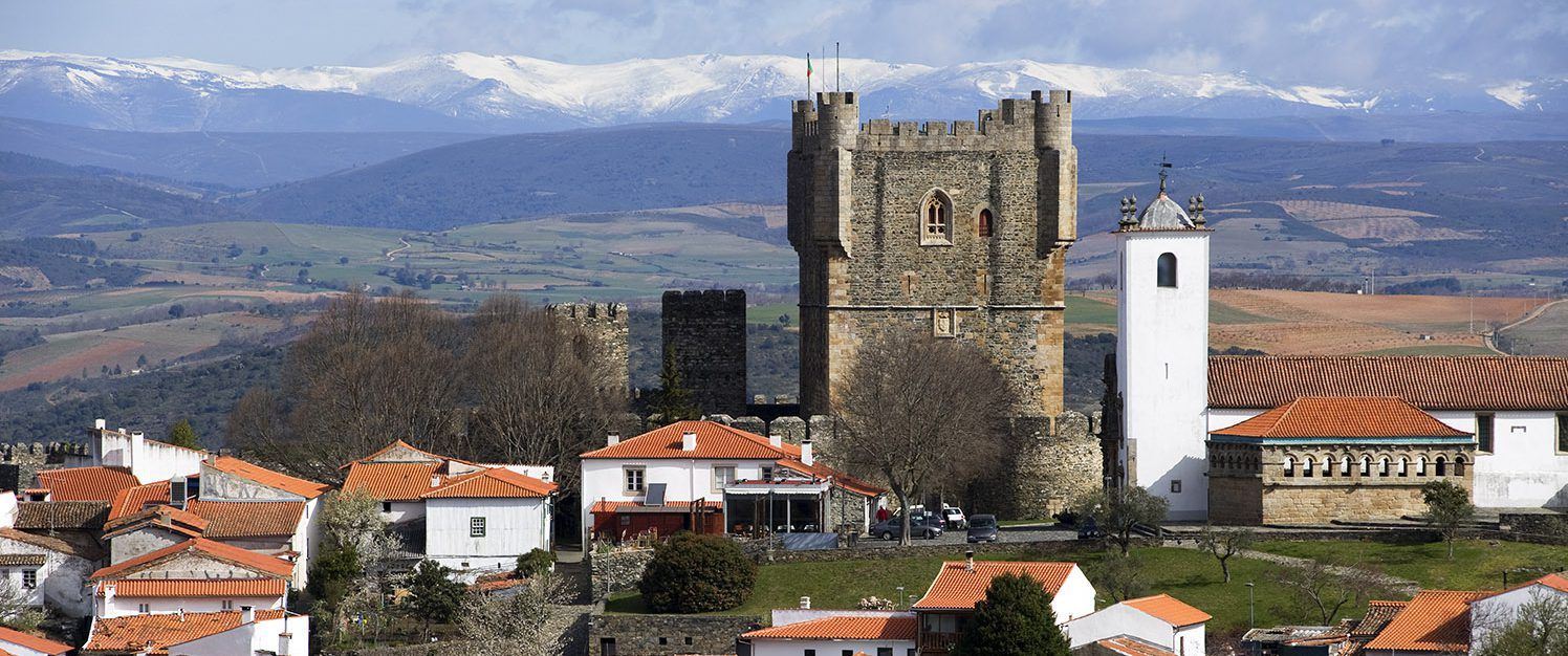 1496x626 Bragança Portugal Wallpaper