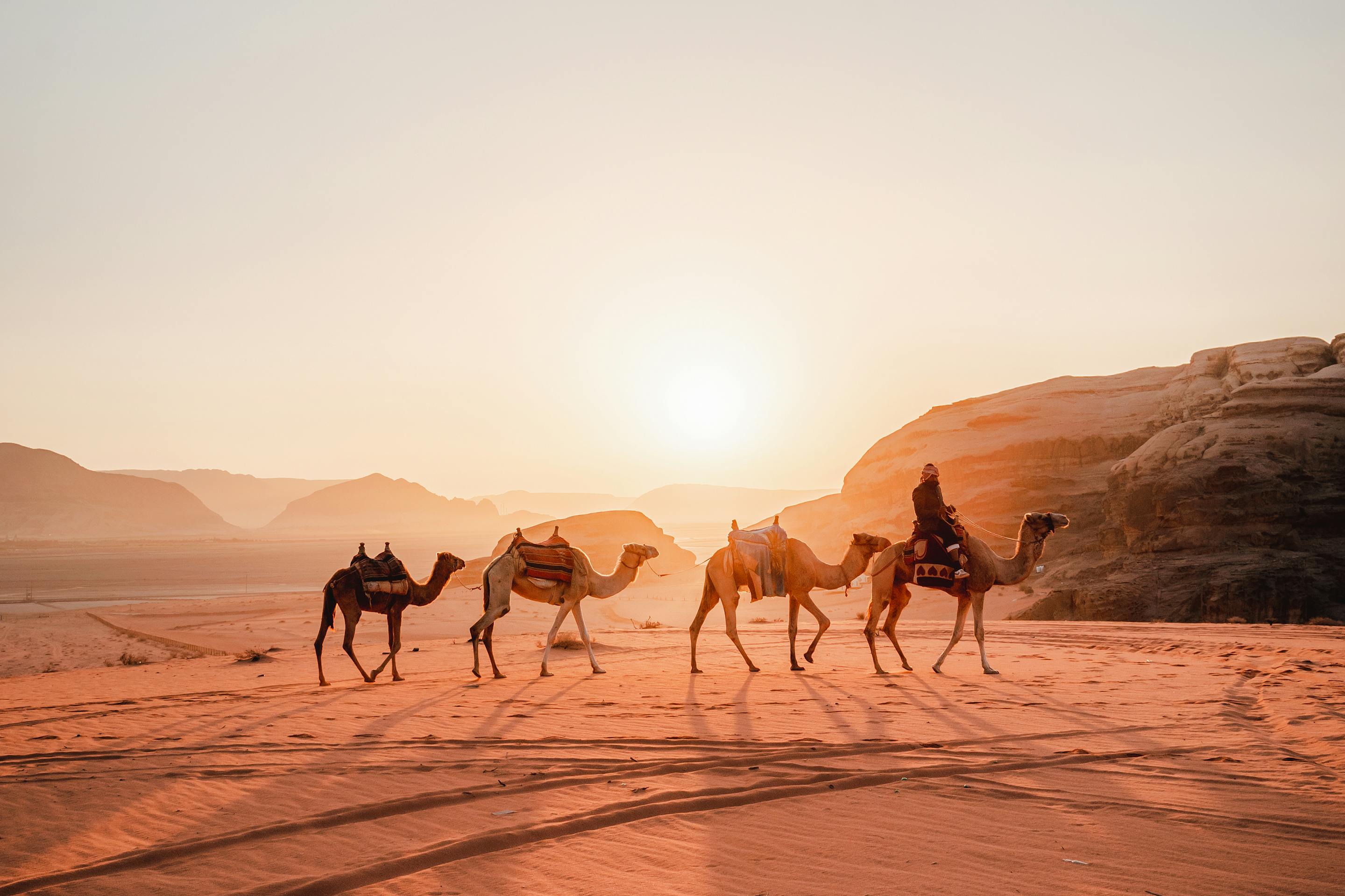 2880x1920 Middle East Luxury Tours