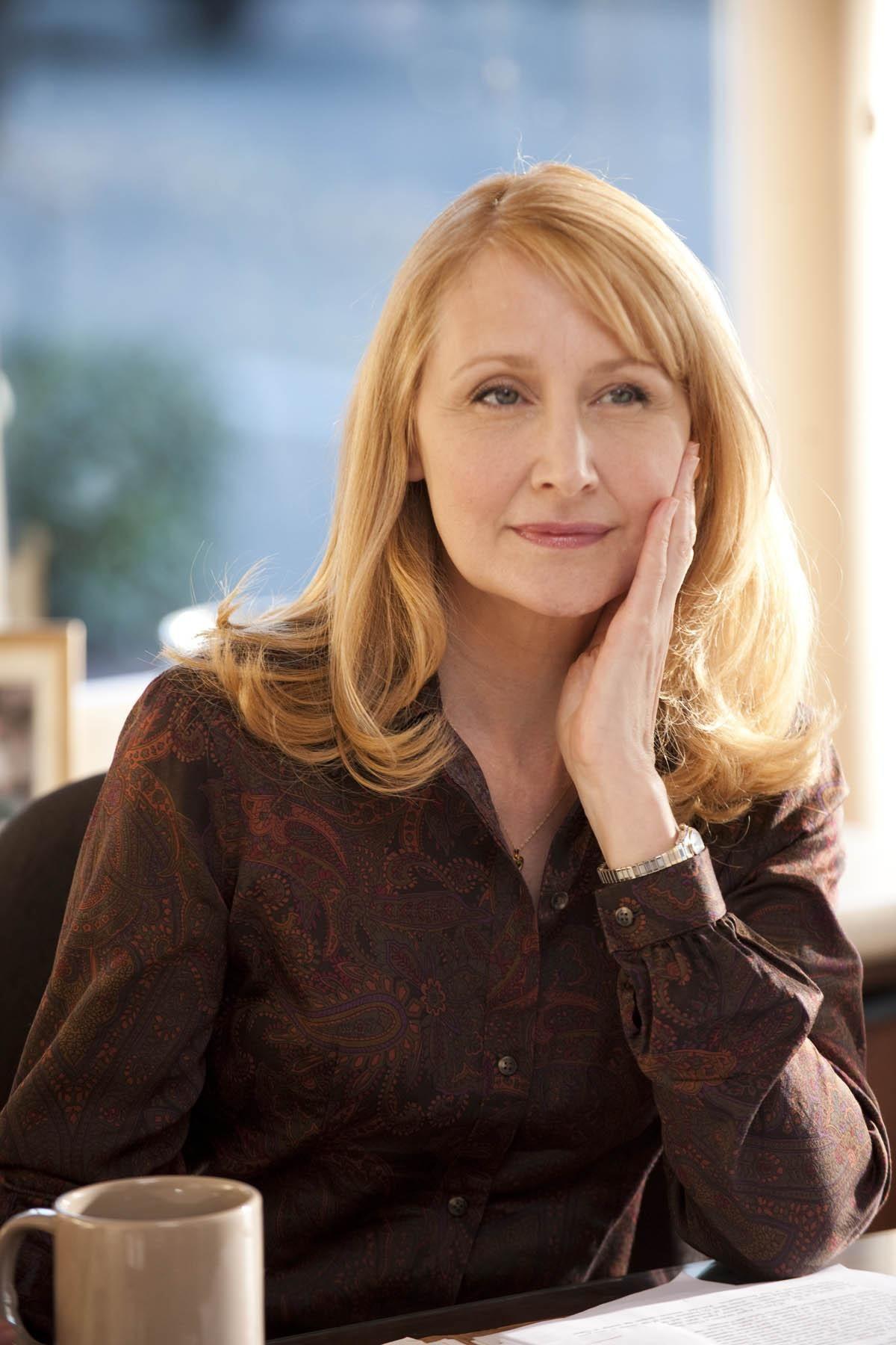 1200x1800 Patricia Clarkson Wallpaper