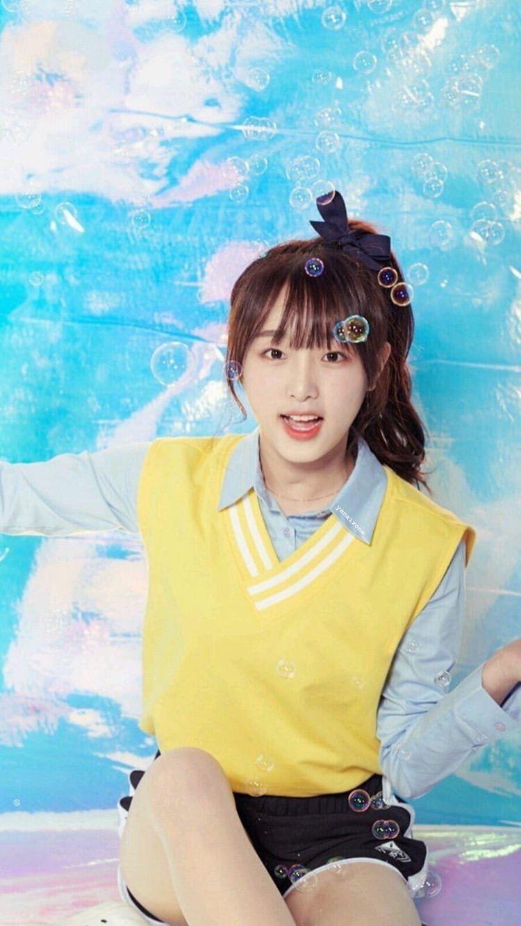 750x1333 Choi Yena Wallpaper Izone. Kim, Entertainment, Fandom