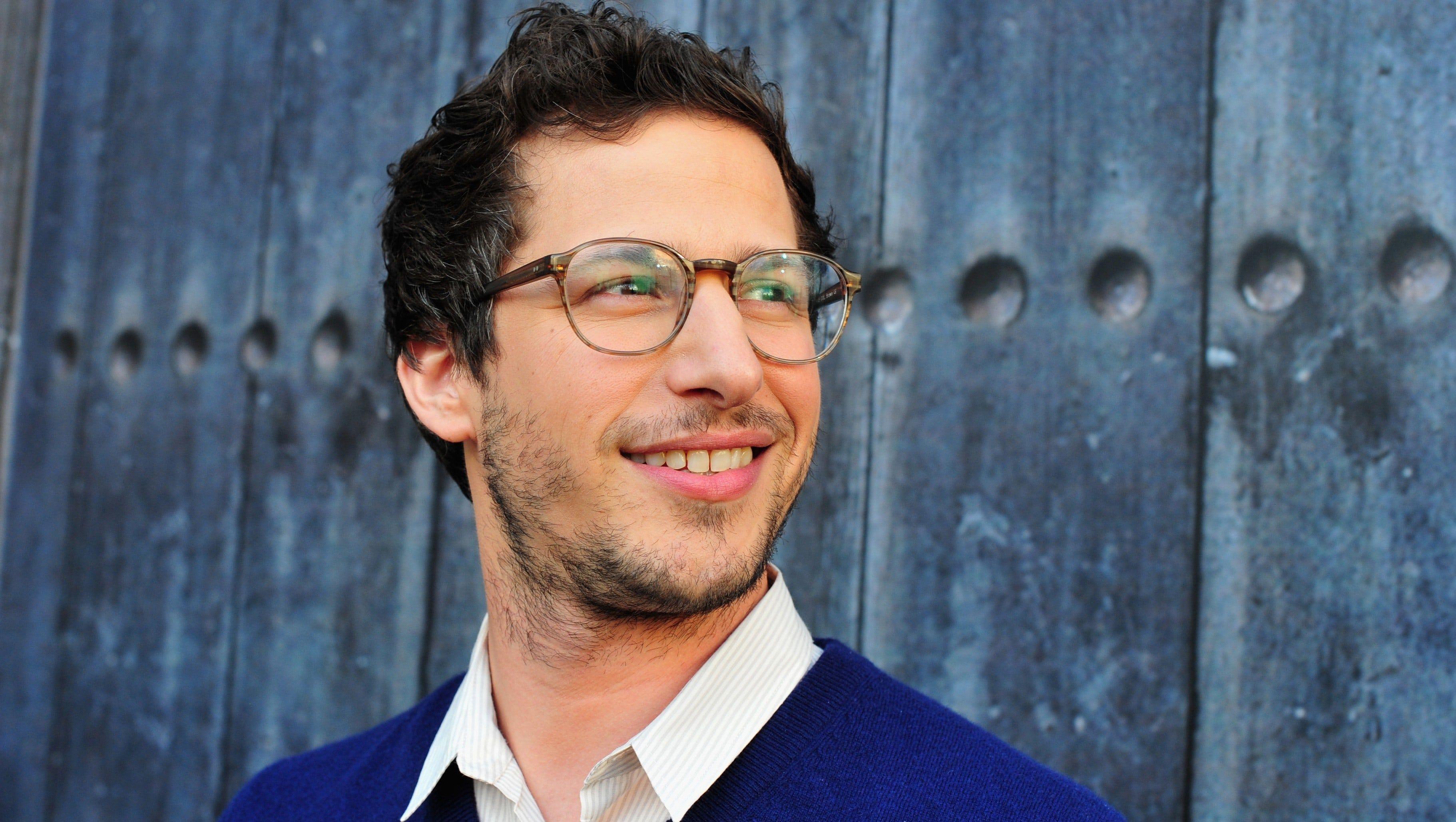 Энди уир. Сэмберг. Andy Samberg. Энди сэмберг 2021. Джеффри сэмберг.