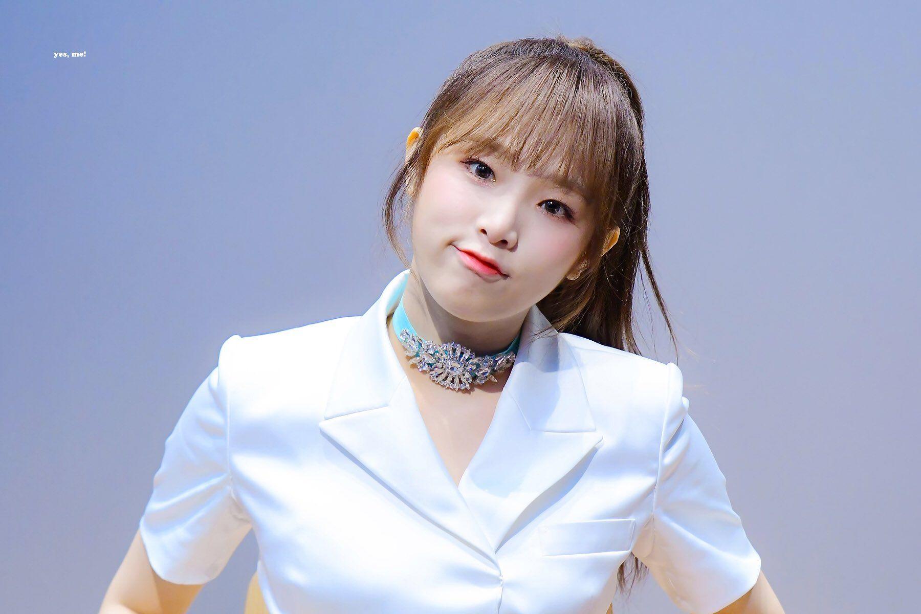 1800x1200 Choi Yena Image KPOP Image Board