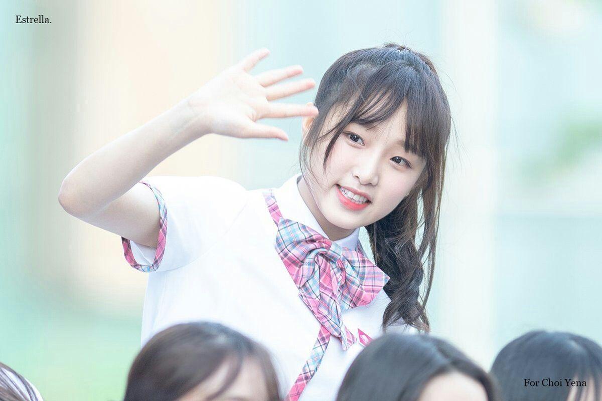 1200x800 Choi Yena