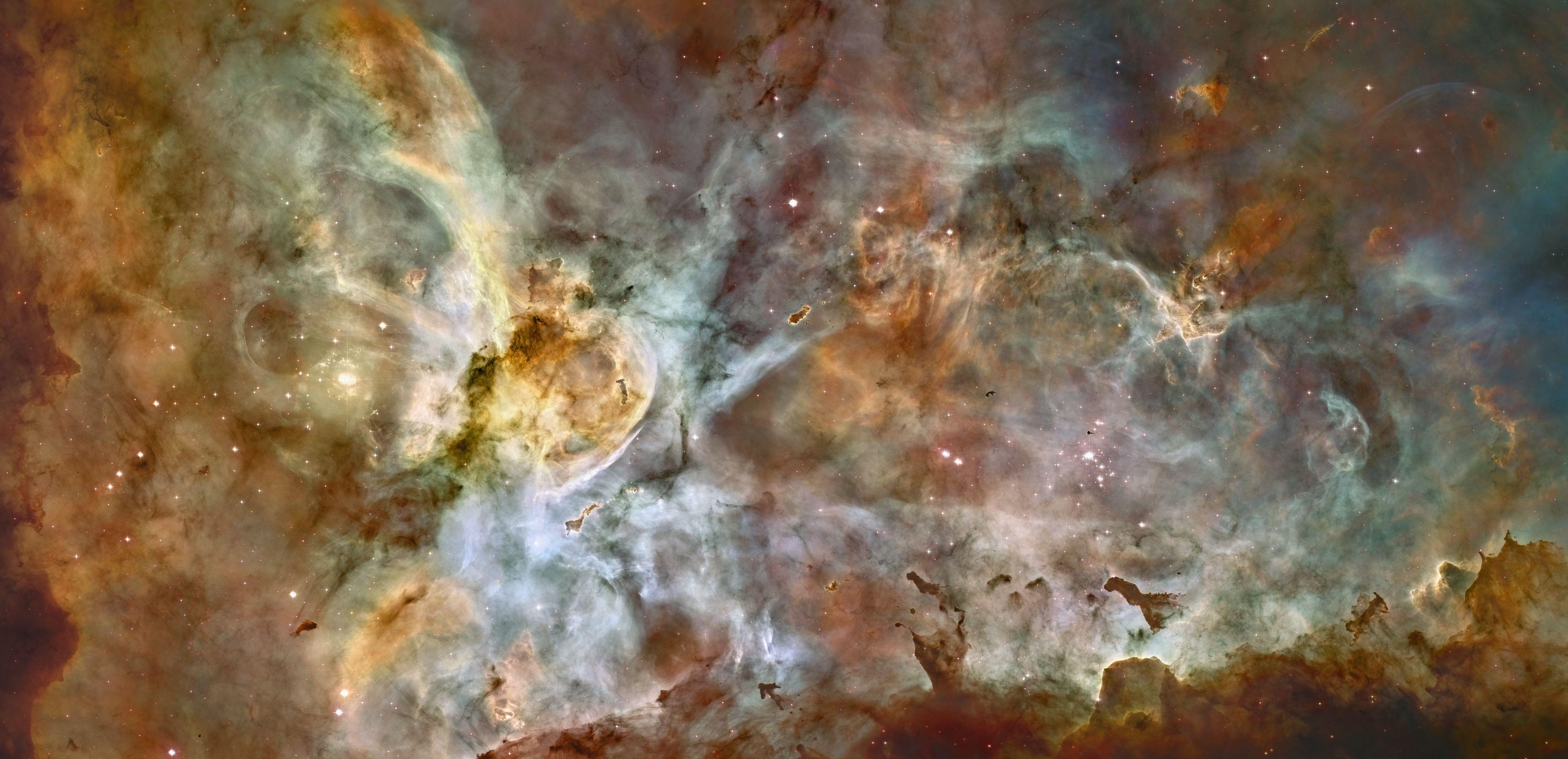 4000x1937 APOD: 2007 April 25 Nebula Panorama from Hubble