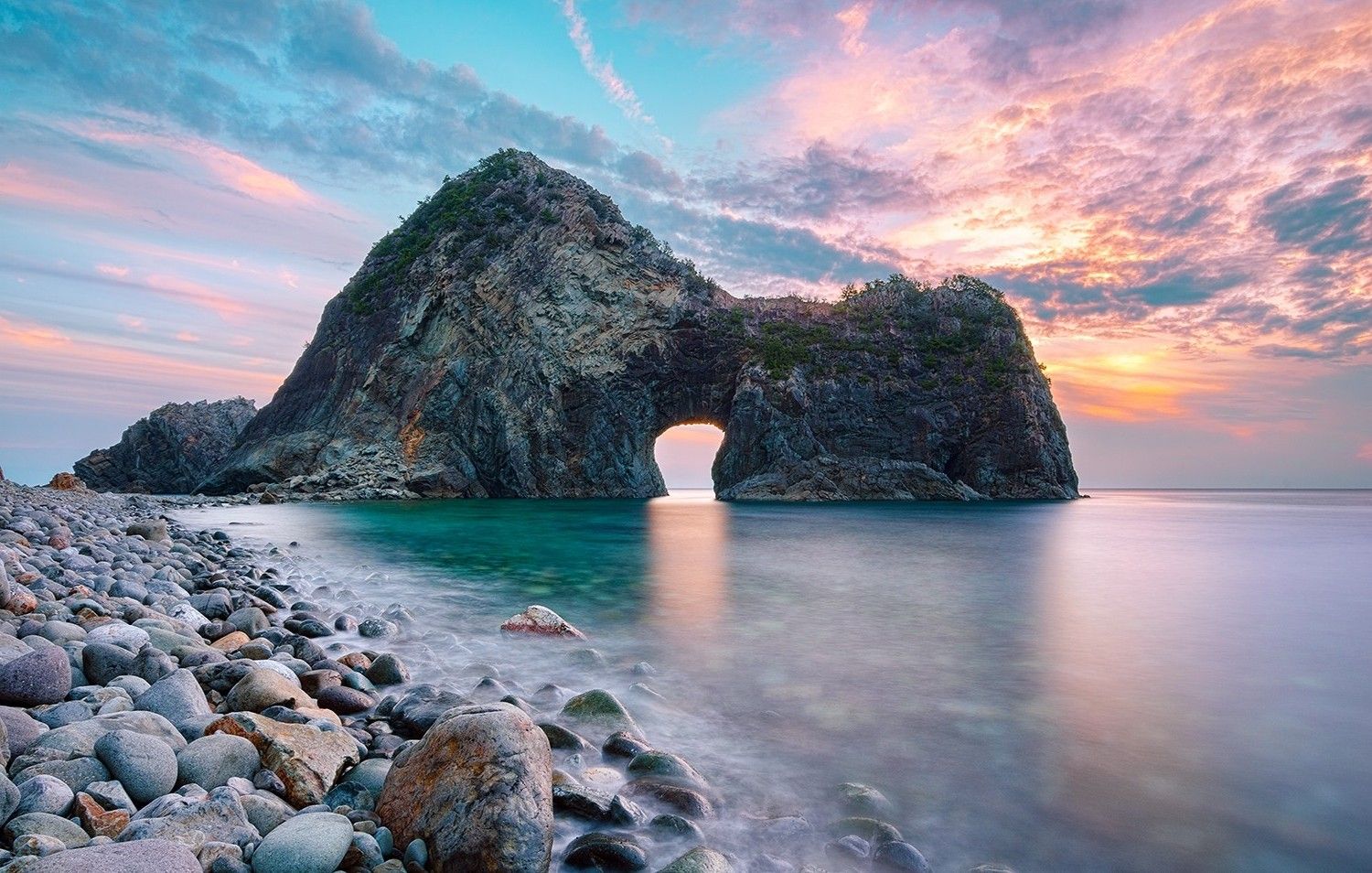 1500x954 Japan's Coastal Serenity: Ocean Sunset HD Wallpaperx954