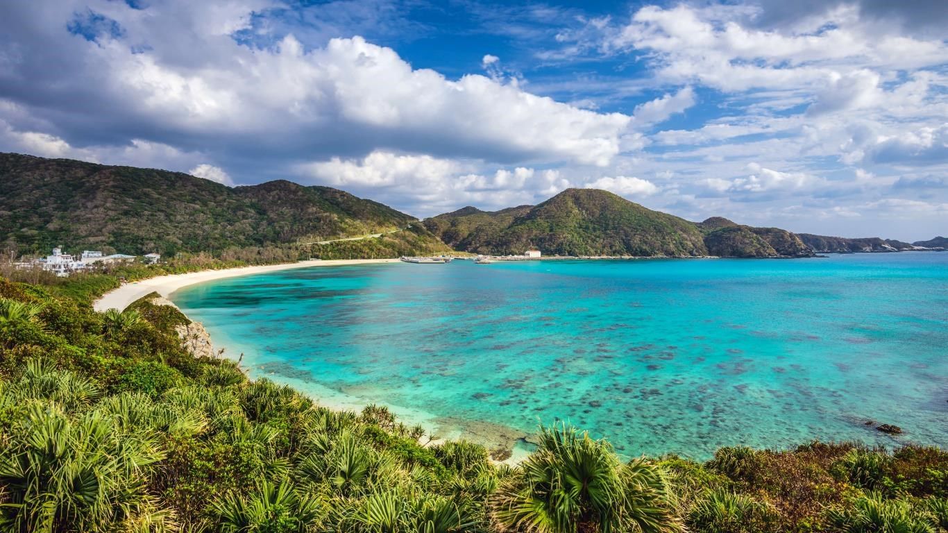 1366x768 Japanese Islands download and install on Windows