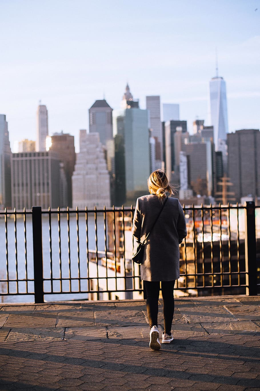 910x1365 HD wallpaper: Girl and Manhattan skyline, lifestyle, people, travel Locations