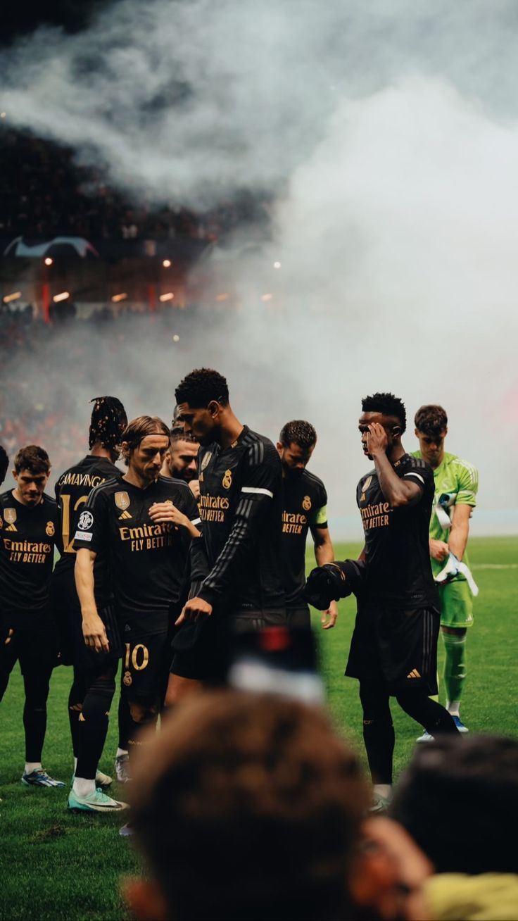 736x1308 Real madrid team ideas. hala madrid wallpaper aesthetic, soccer wallpaper real madrid, real madrid team wallpaper