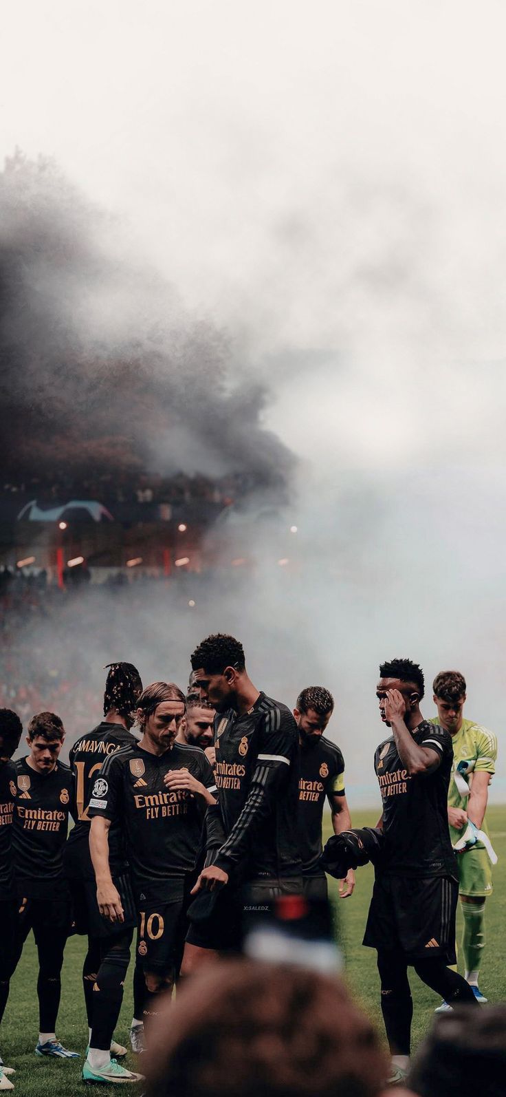 736x1594 iPhone Madrid Wallpaper