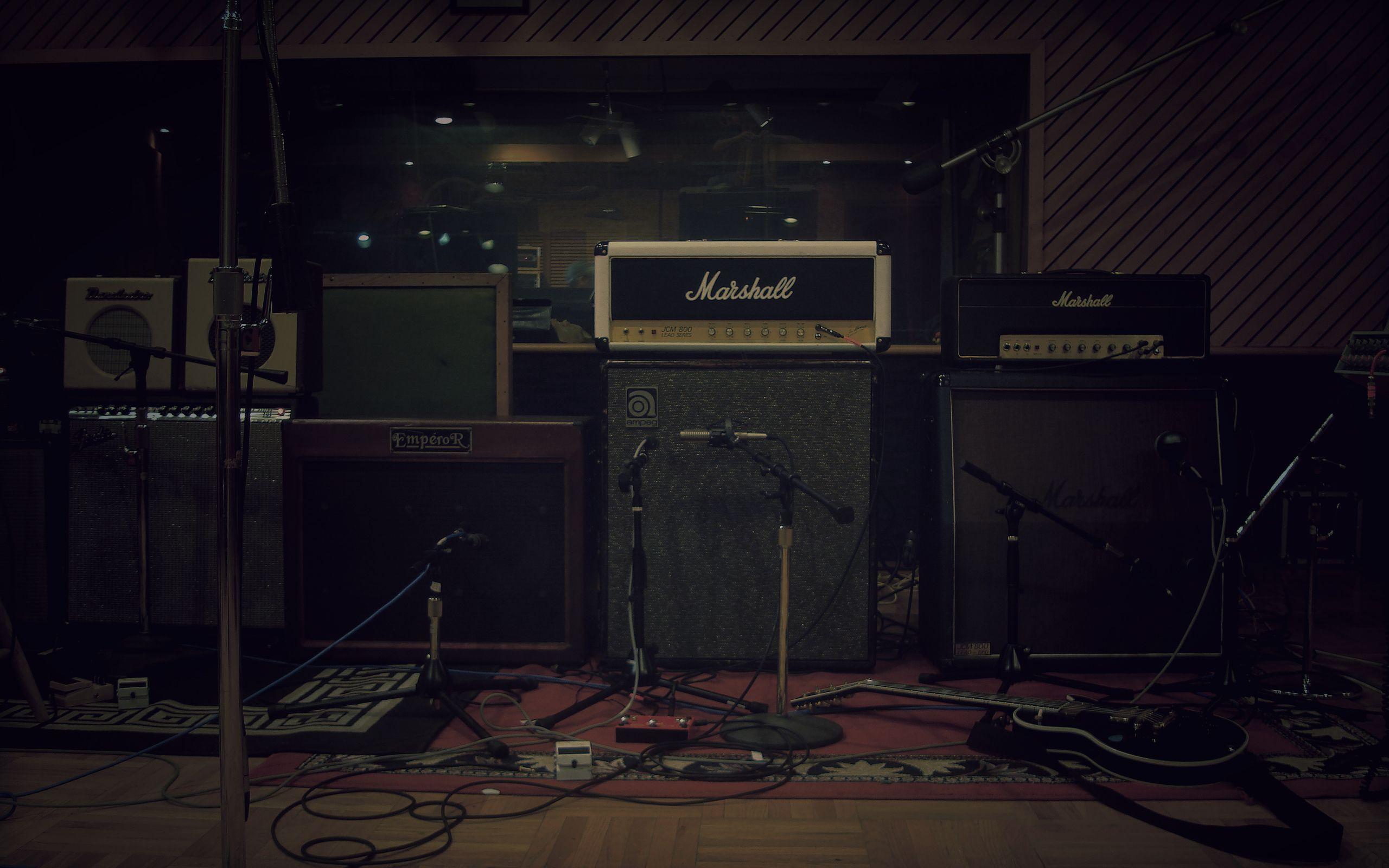 2560x1600 Music Studio Wallpaper