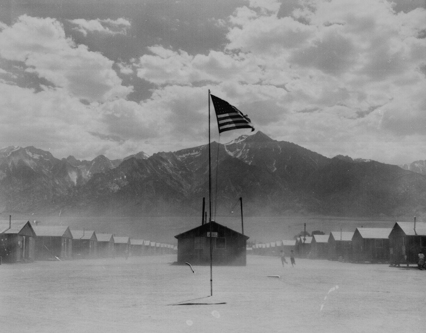 1400x1096 World War II Photo