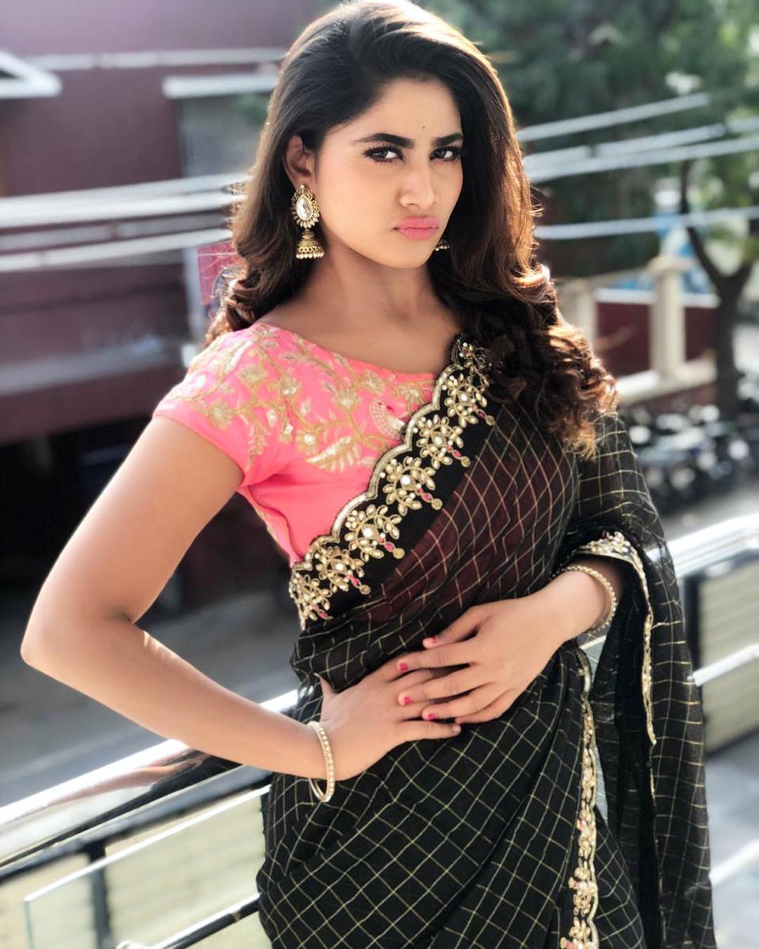1080x1350 Shivani Narayanan cute hot photo